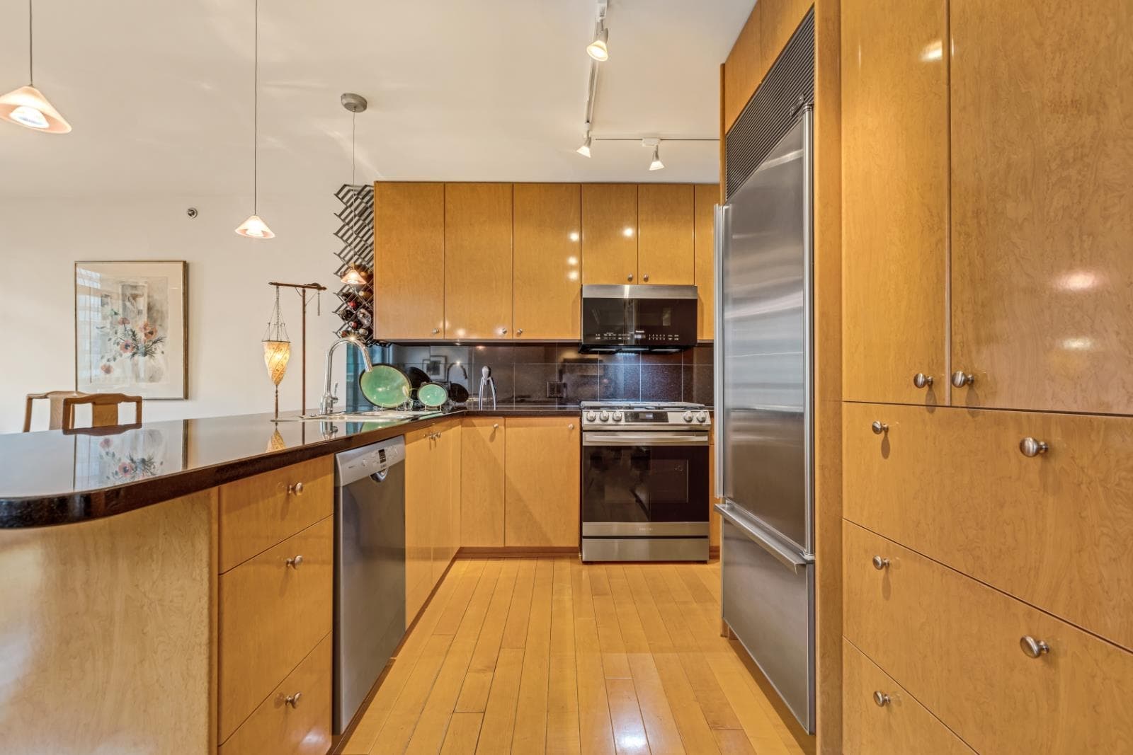 1404 - 819 Hamilton Street, Vancouver, V6B 6M2 — photo 5