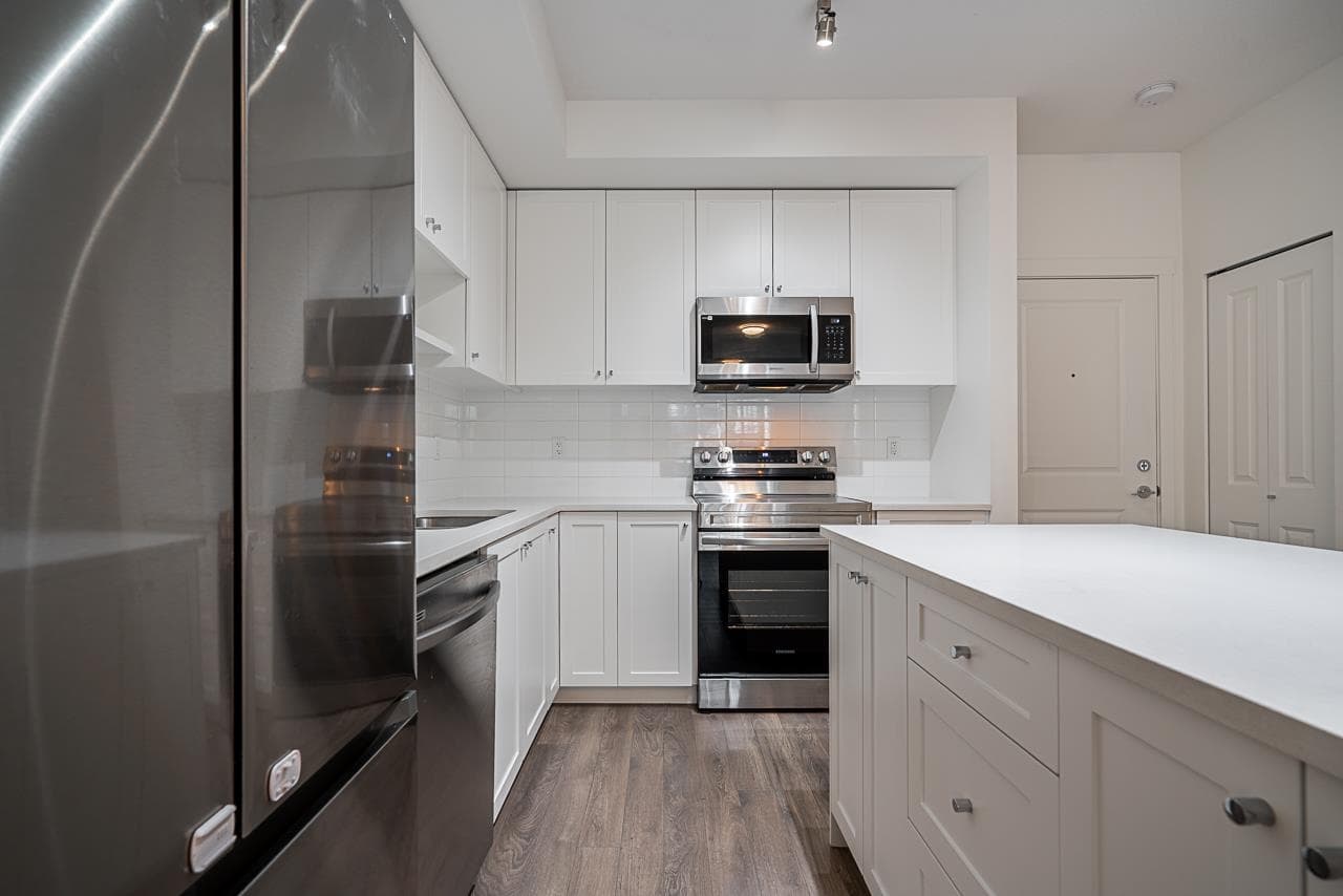 210 - 15825 85 Avenue, Surrey, V4N 6W9 — photo 4