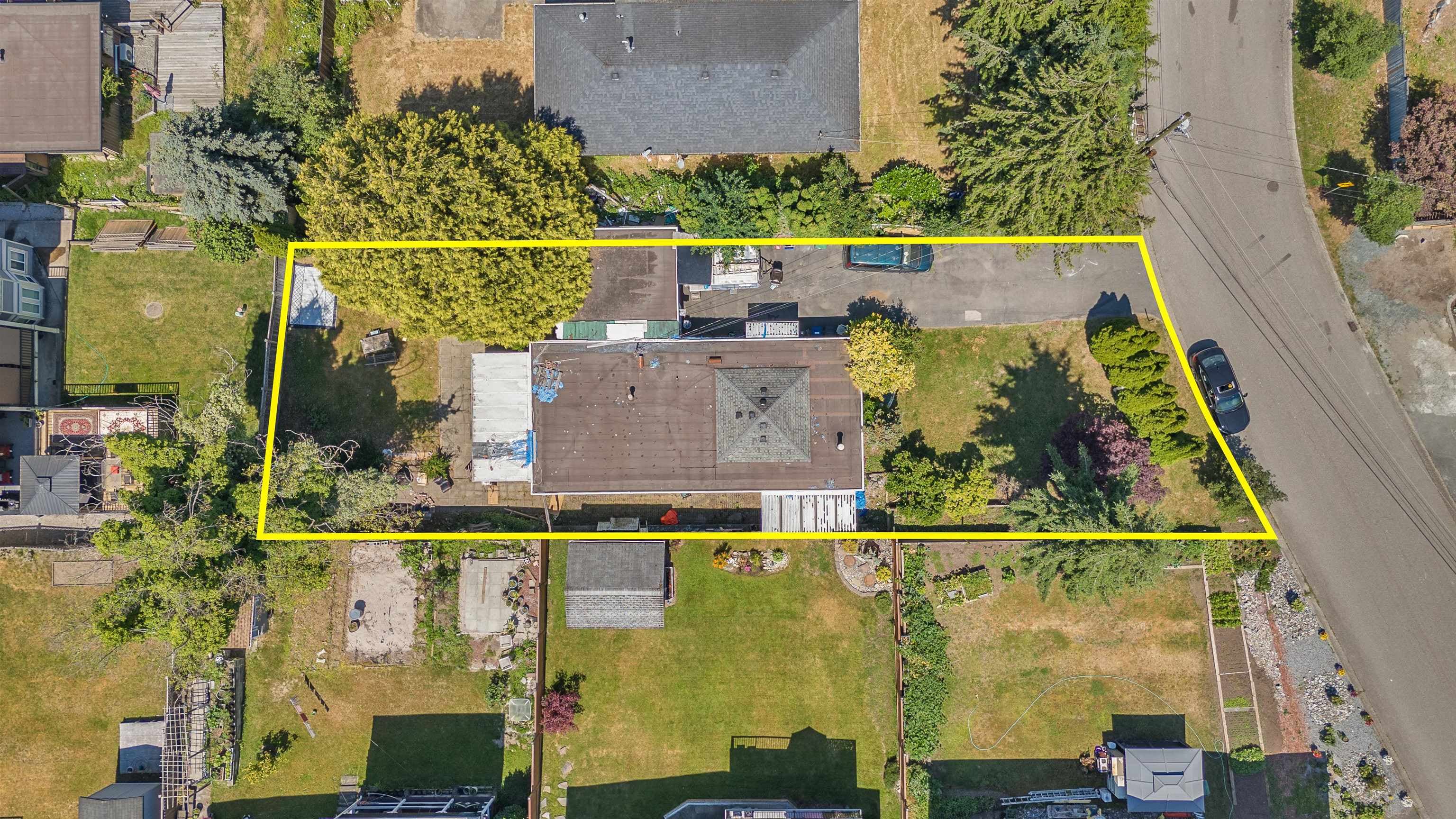 11277 134 Street, Surrey, V3R 2Z2 — photo 2