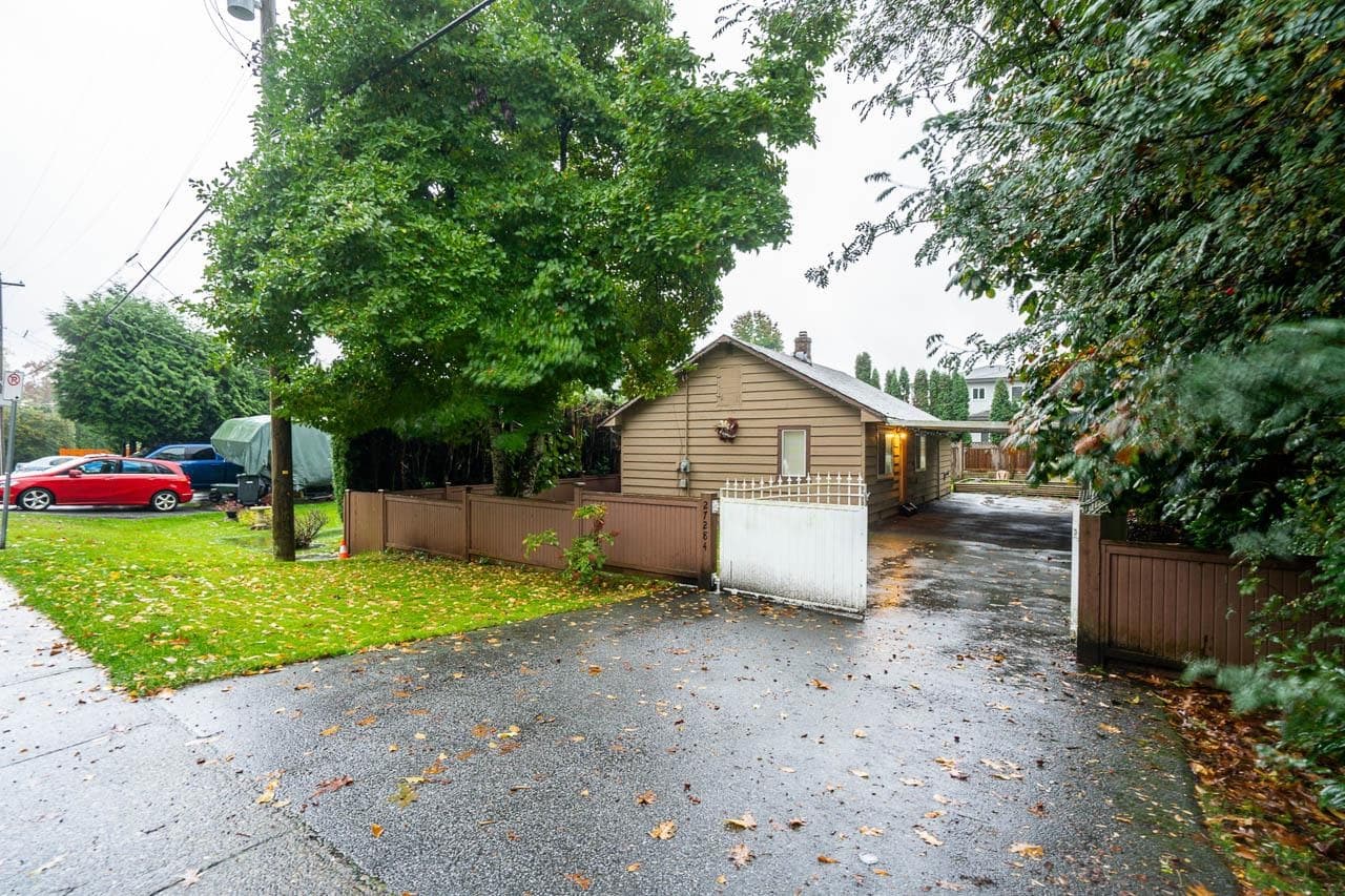 27284 30 Avenue, Langley, V4W 3J6 — photo 2