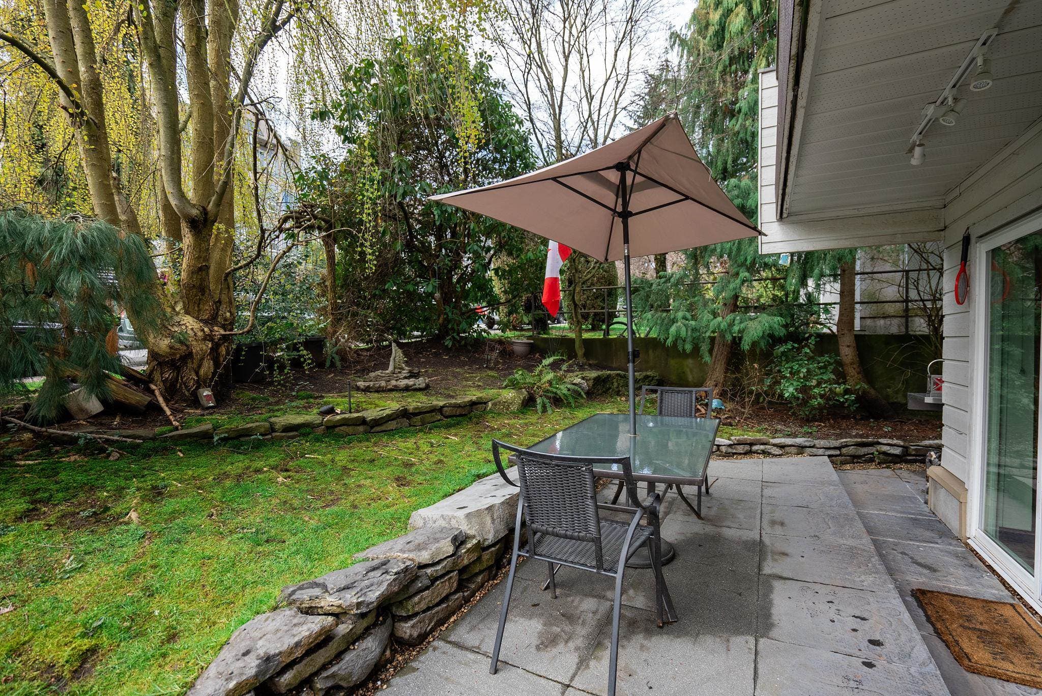 209 - 2125 W 2nd Avenue, Vancouver, V6K 1H7 — photo 2