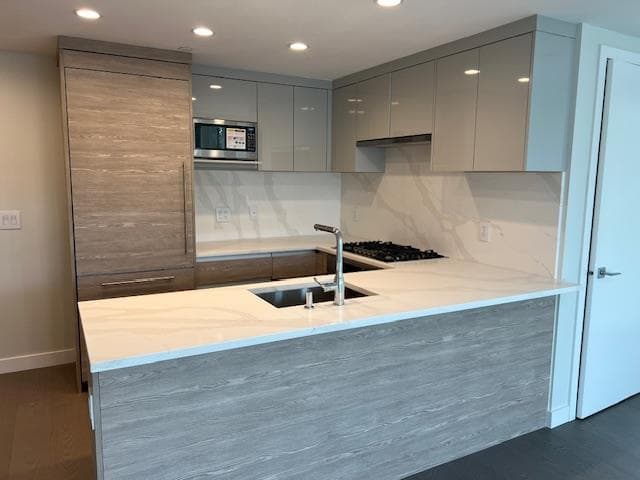 208 - 485 W 63rd Avenue, Vancouver, V5X 2J3 — photo 2