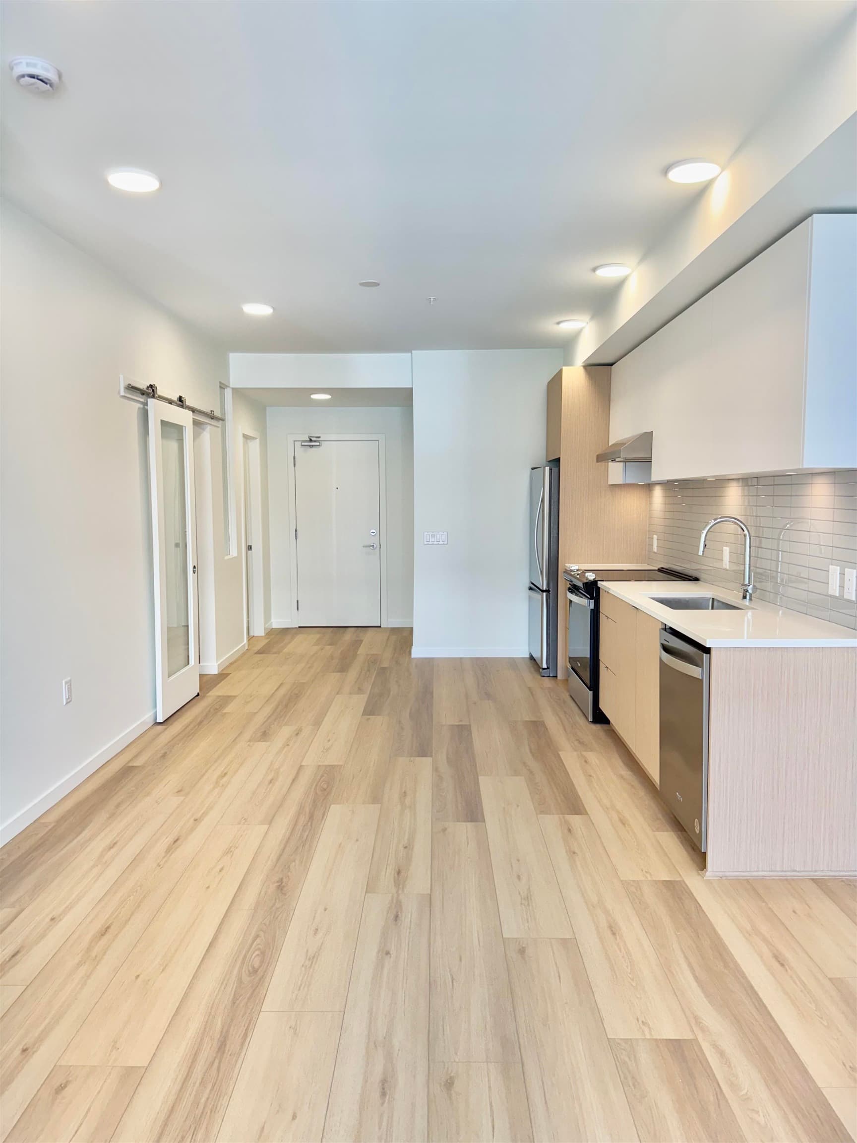 403 - 37994 Second Avenue, Squamish, V8B 0C3 — photo 4
