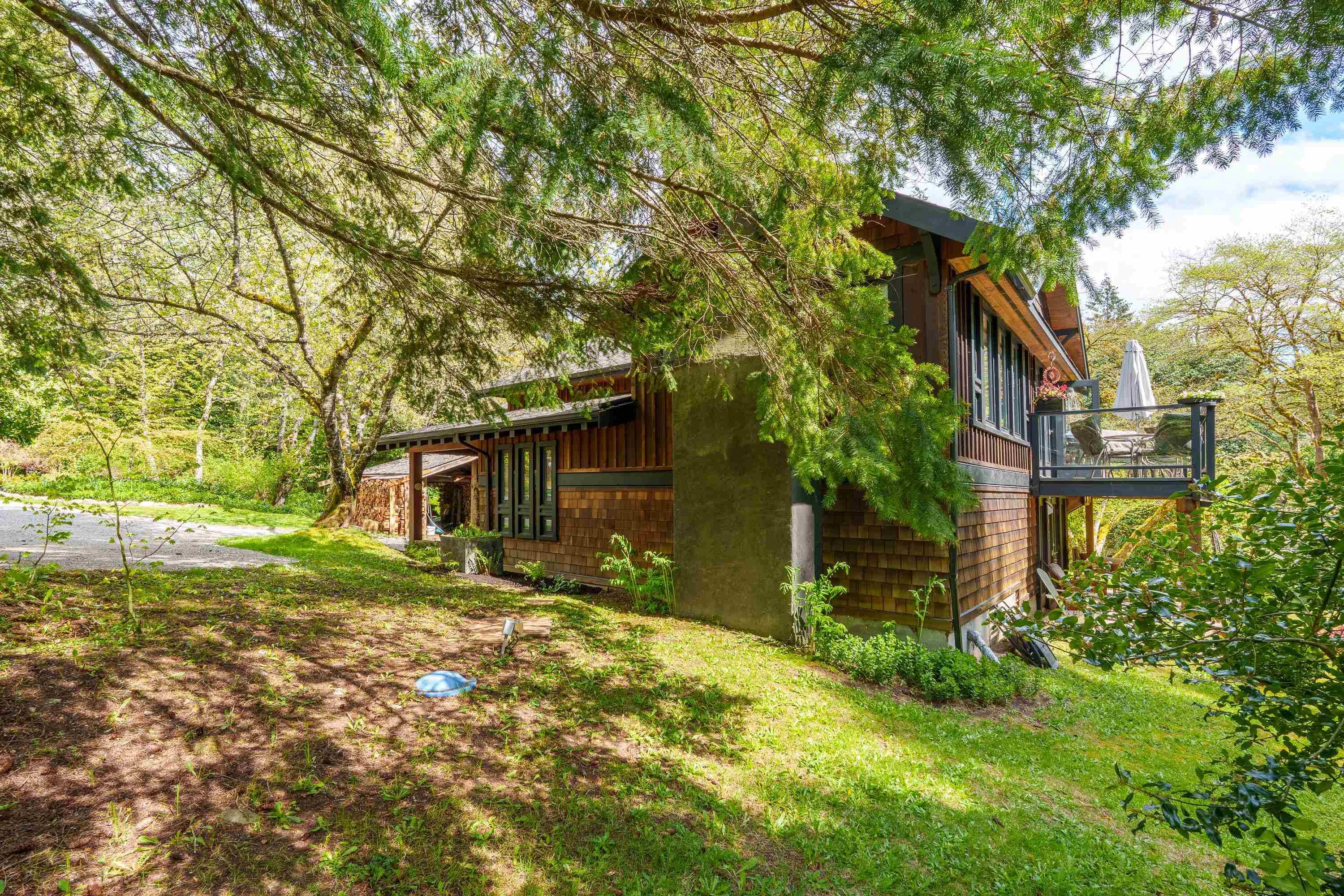 1531 Lockyer Road, Roberts Creek, V0N 2W1 — photo 4