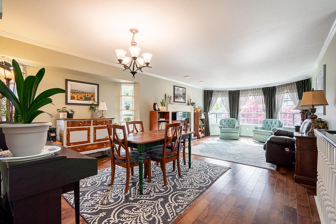 6018 189a Street, Surrey, V3S 8A3 — photo 3