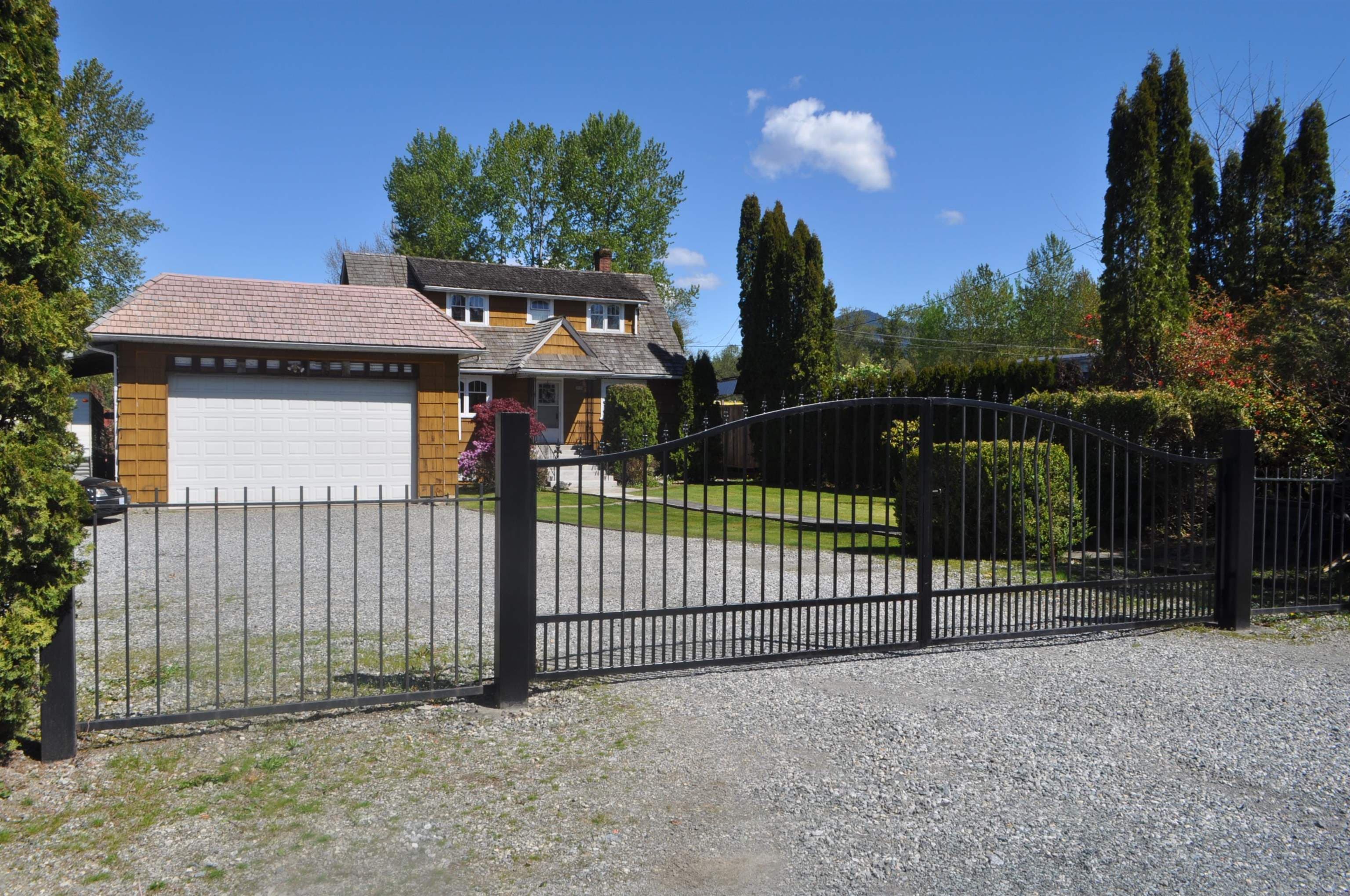 25183 Dewdney Trunk Road, Maple Ridge, V4R 1X6 — photo 2