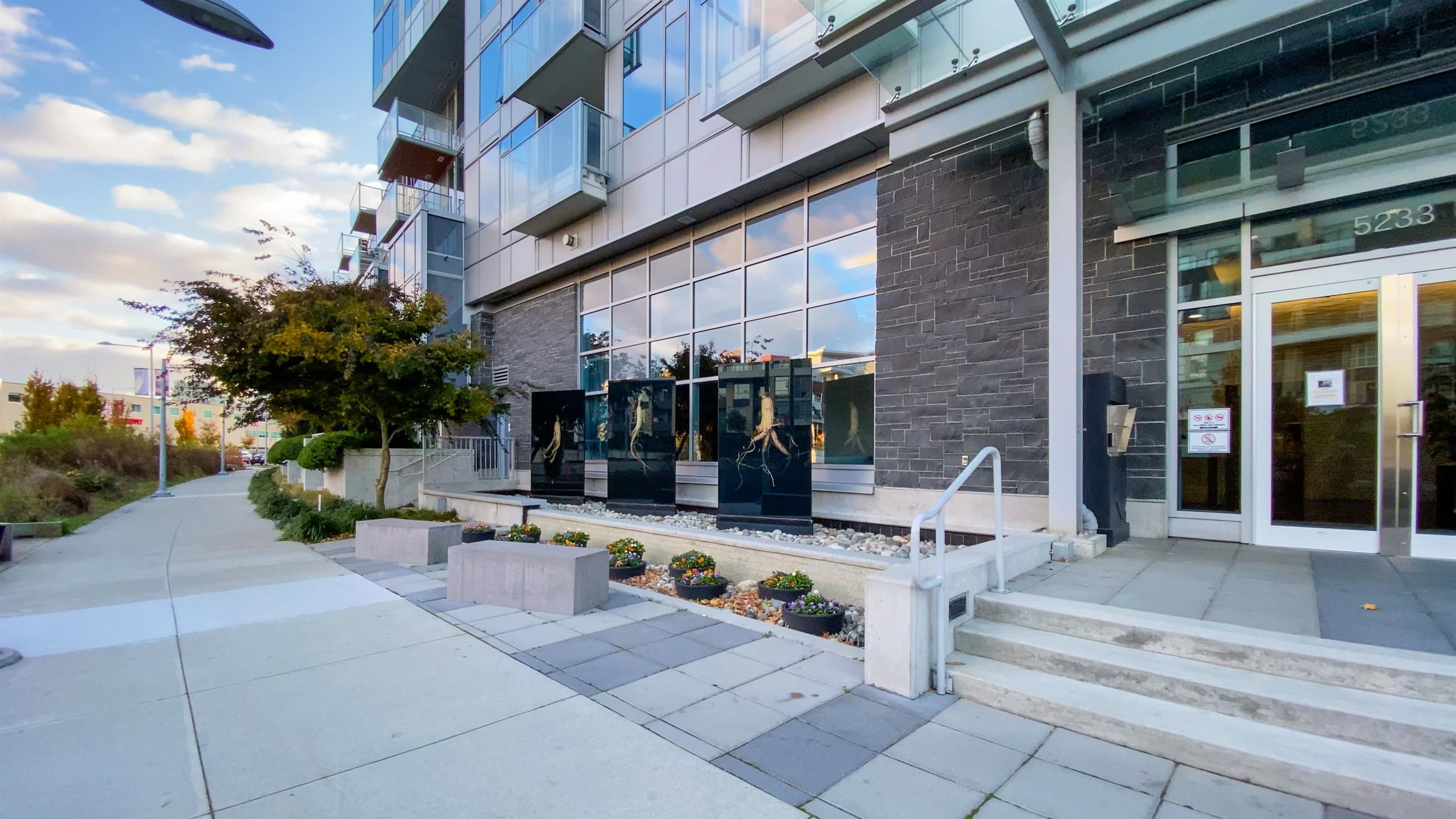 1606 - 5233 Gilbert Road, Richmond