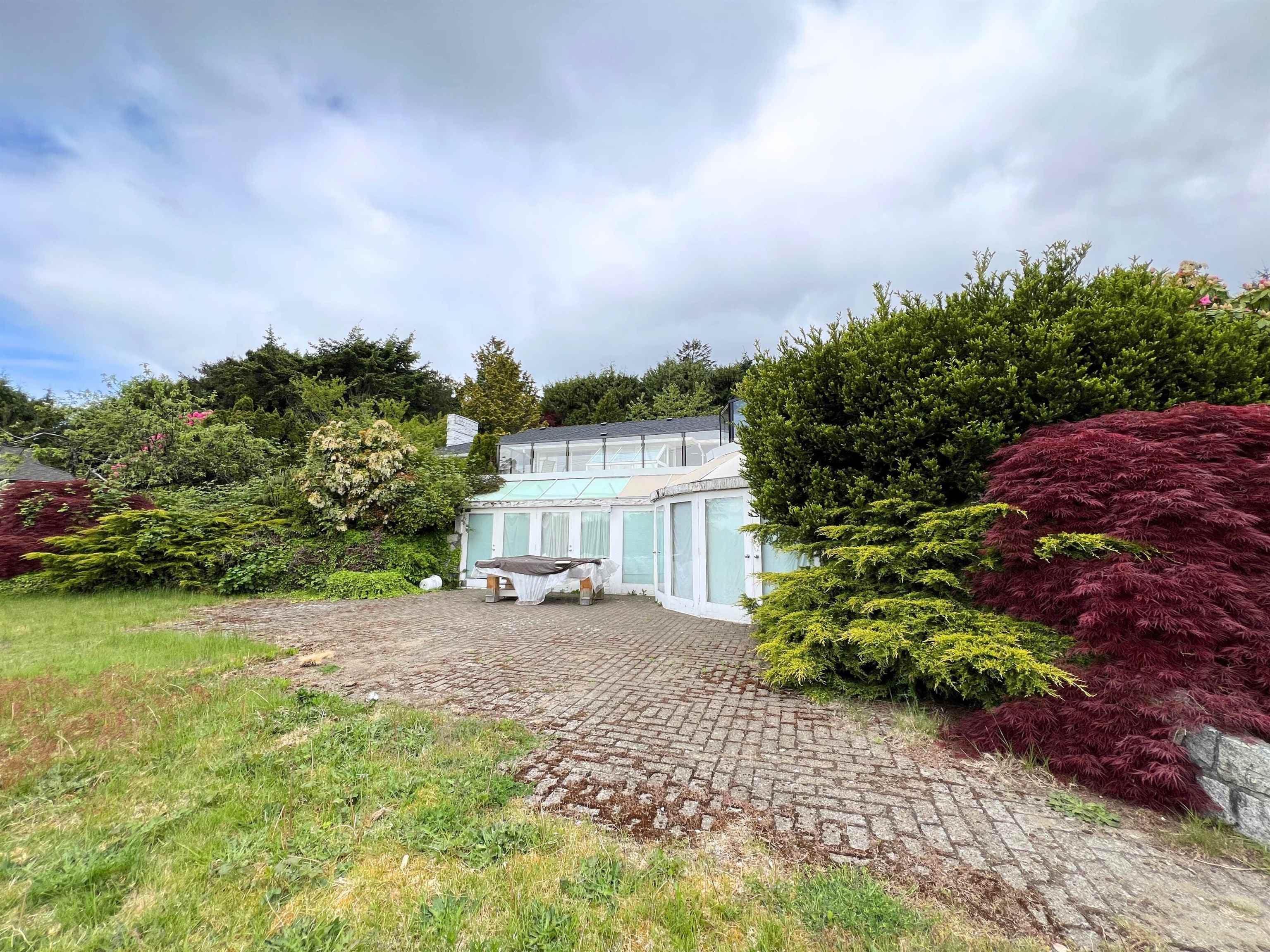 875 Eyremount Drive, West Vancouver, V7S 2B2 — photo 2