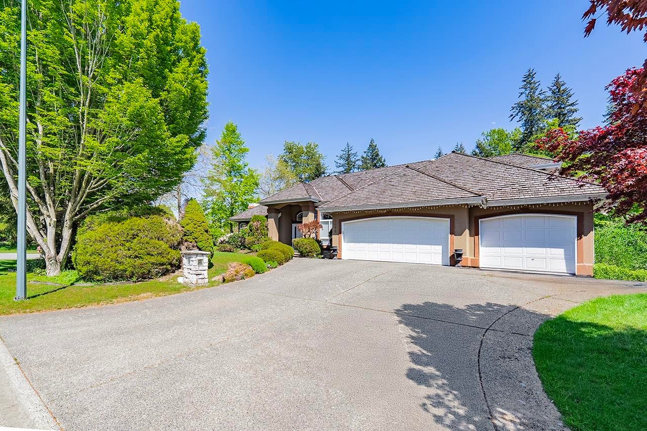 2488 138 Street, Surrey, V4P 2M1 — photo 1