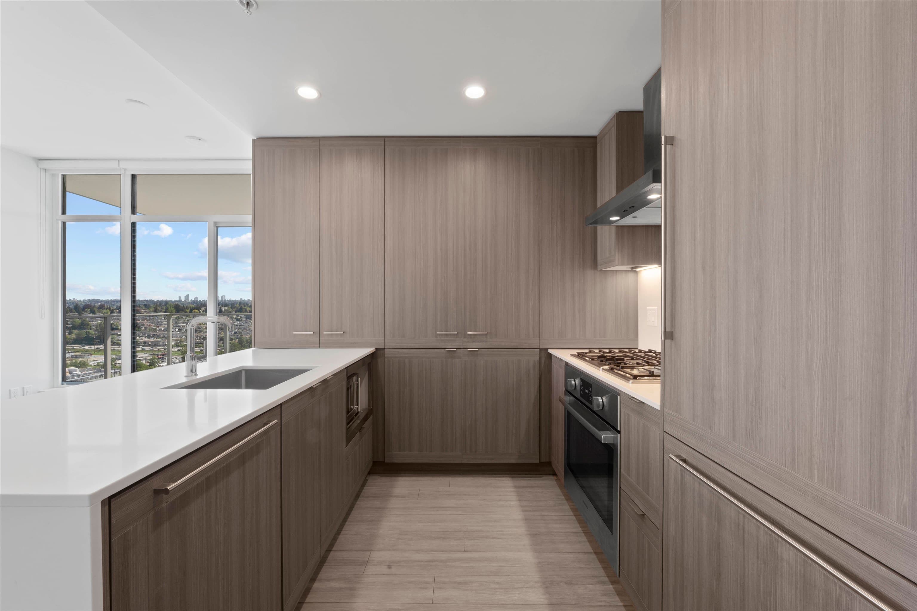 2401 - 2351 Beta Avenue, Burnaby, V5C 0M2 — photo 5