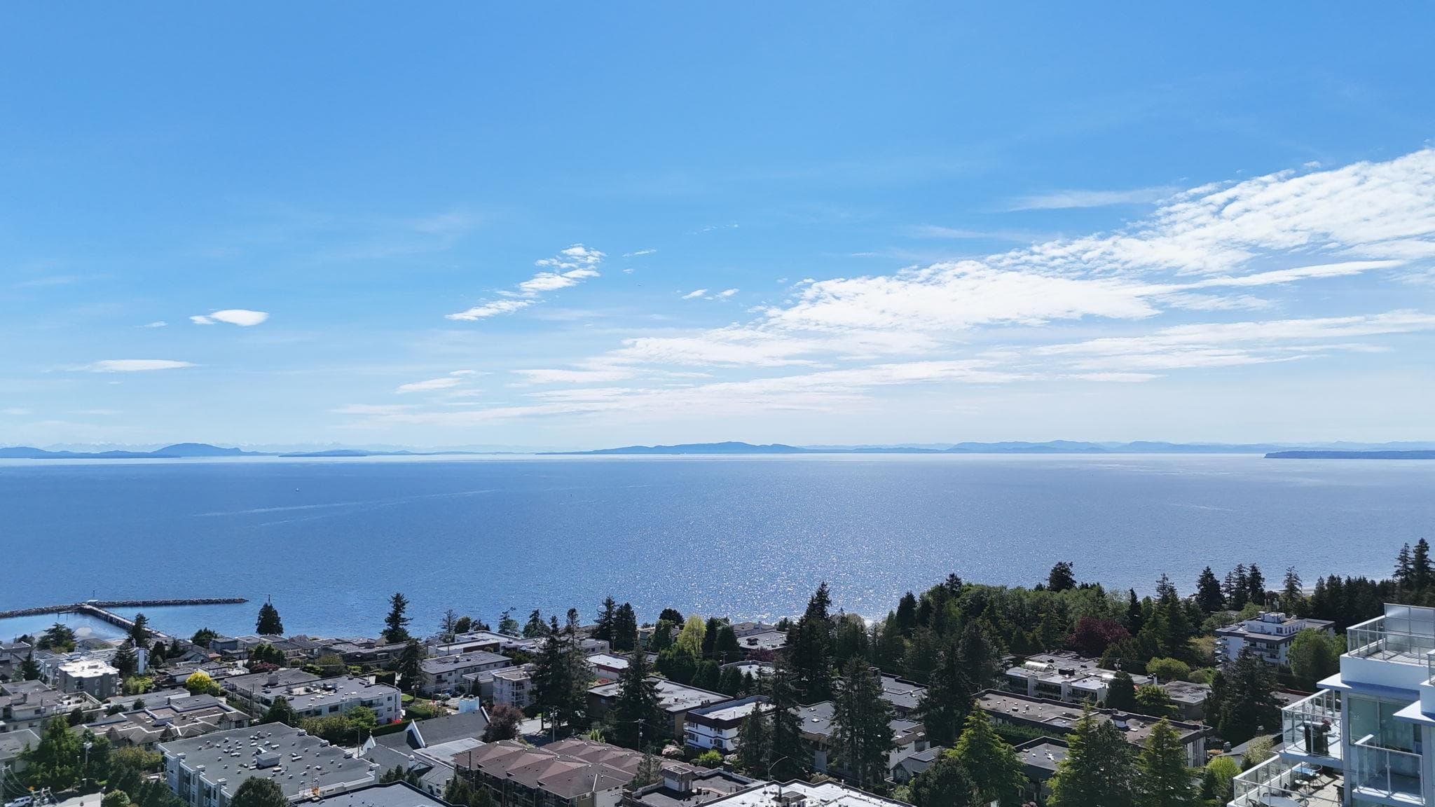 501 - 1441 Johnston Road, White Rock, V4B 3Z4 — photo 2