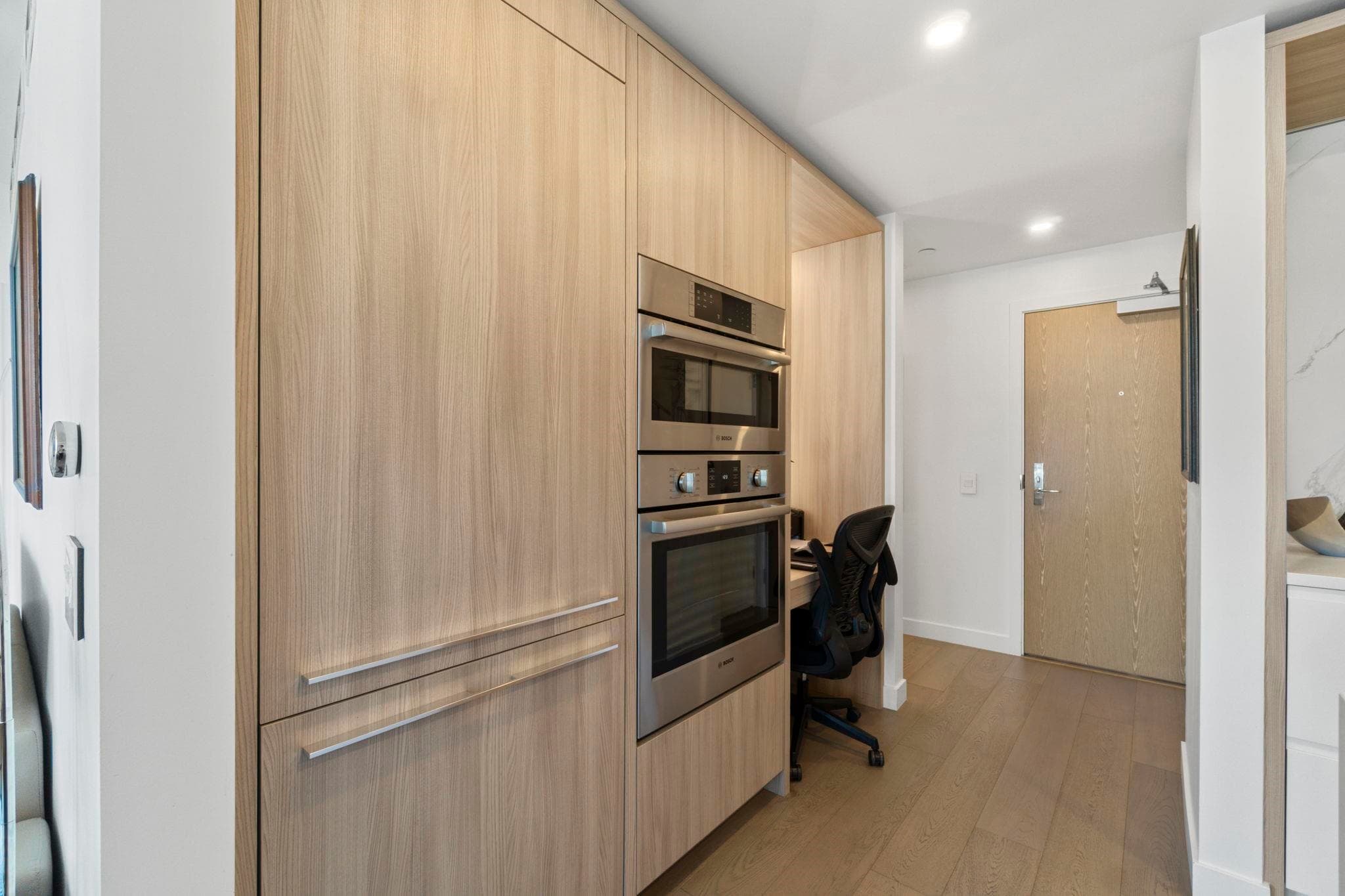 501 - 1441 Johnston Road, White Rock, V4B 3Z4 — photo 5