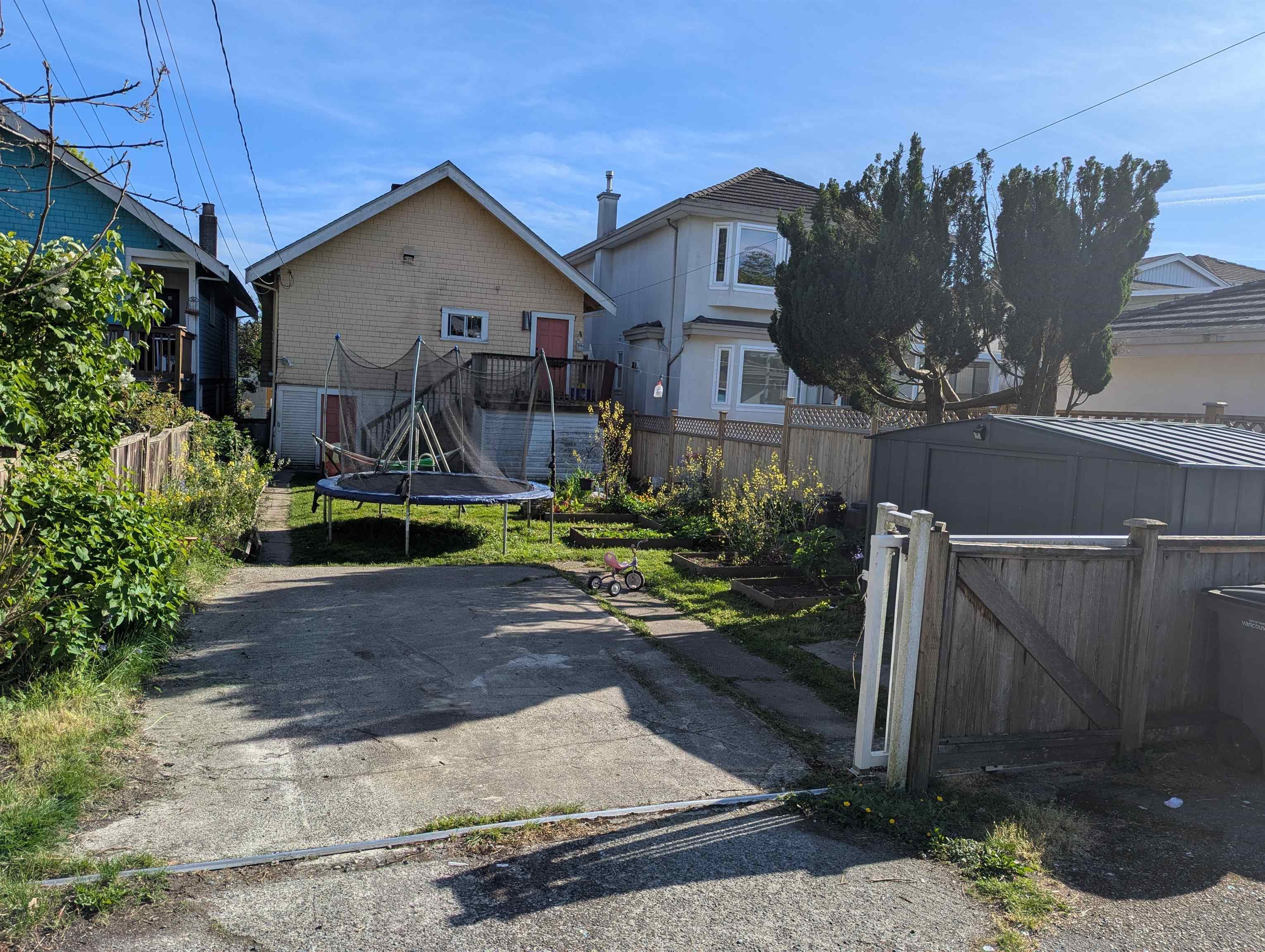 81 E 50th Avenue, Vancouver, V5X 1A1 — photo 3