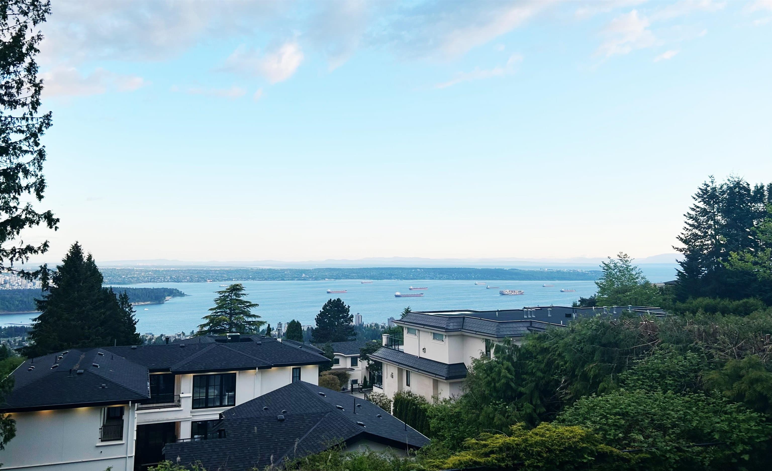 1456 Chartwell Drive, West Vancouver