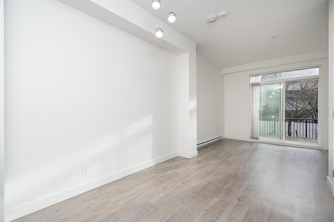 112 - 7250 18th Avenue, Burnaby, V3N 1H3 — photo 4
