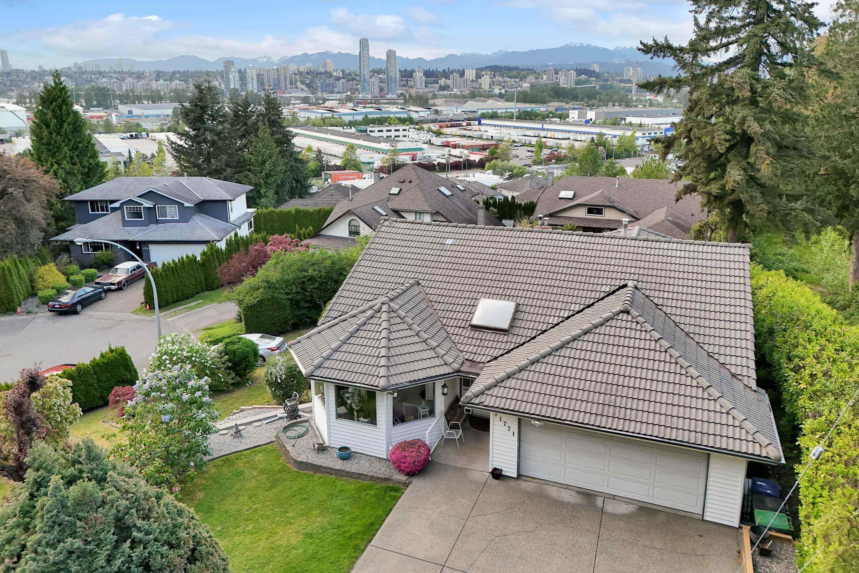 11771 100 Avenue, Surrey, V3V 2W2 — photo 2