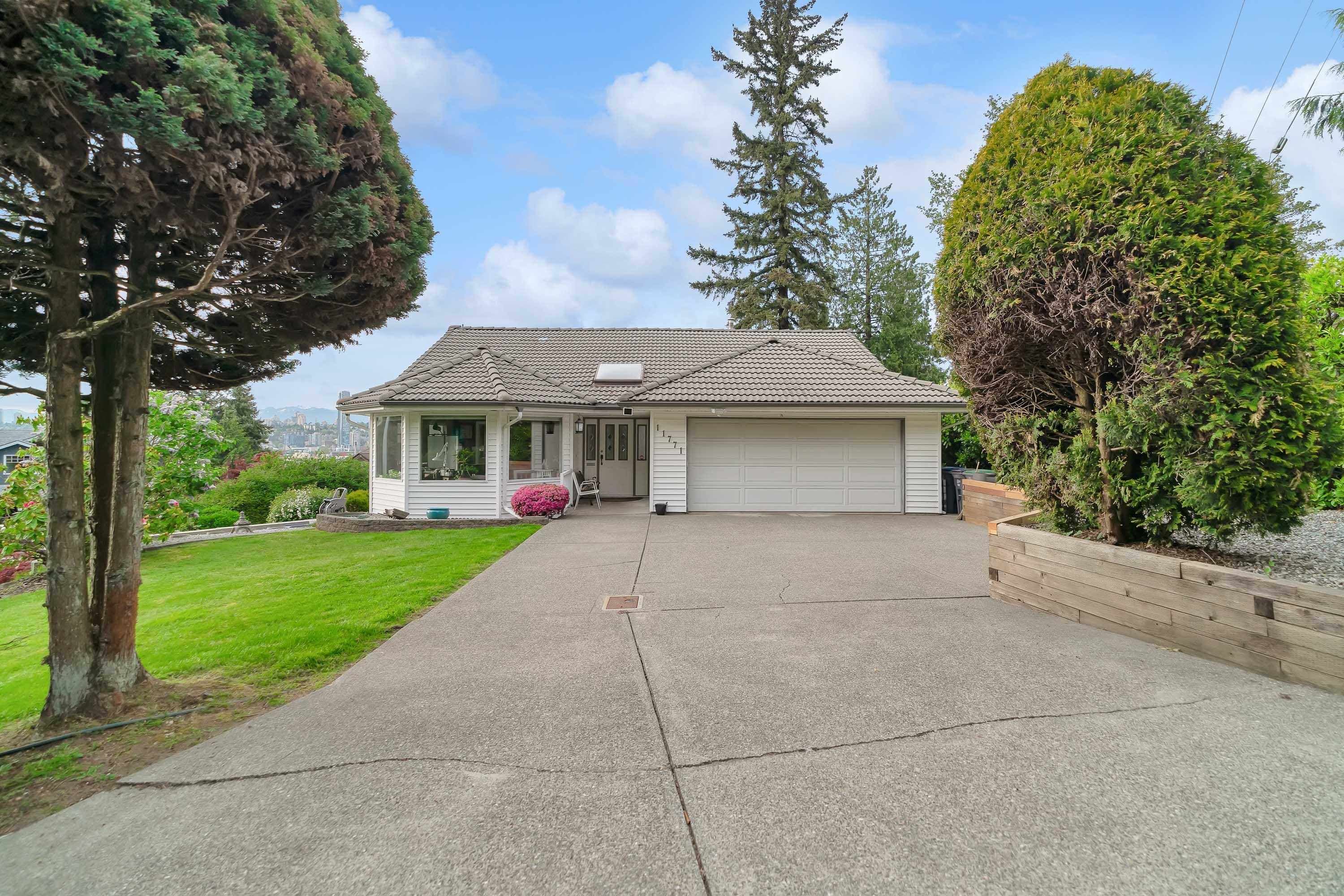 11771 100 Avenue, Surrey