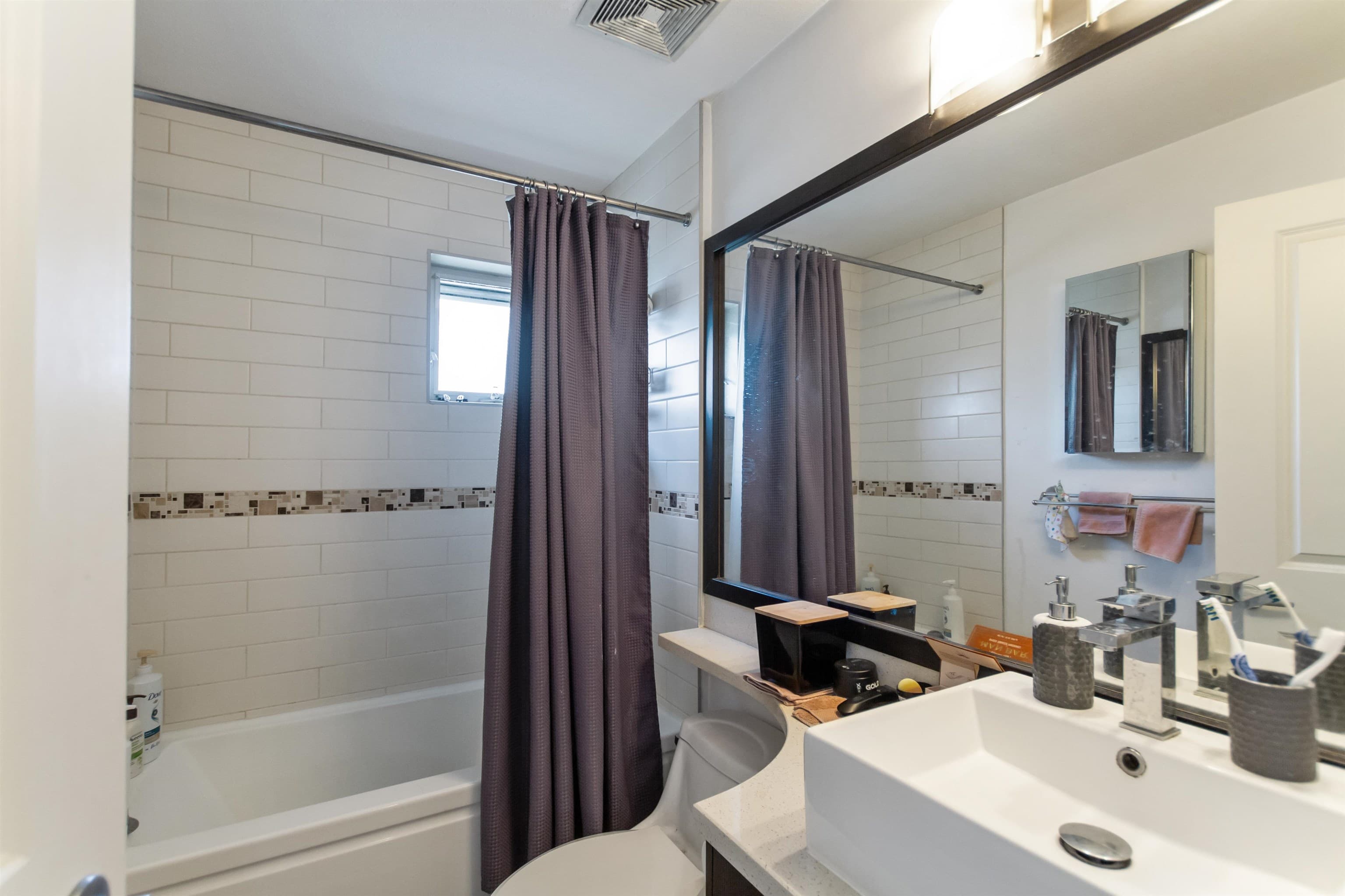 232 - 368 Ellesmere Avenue, Burnaby, V5B 3S9 — photo 4