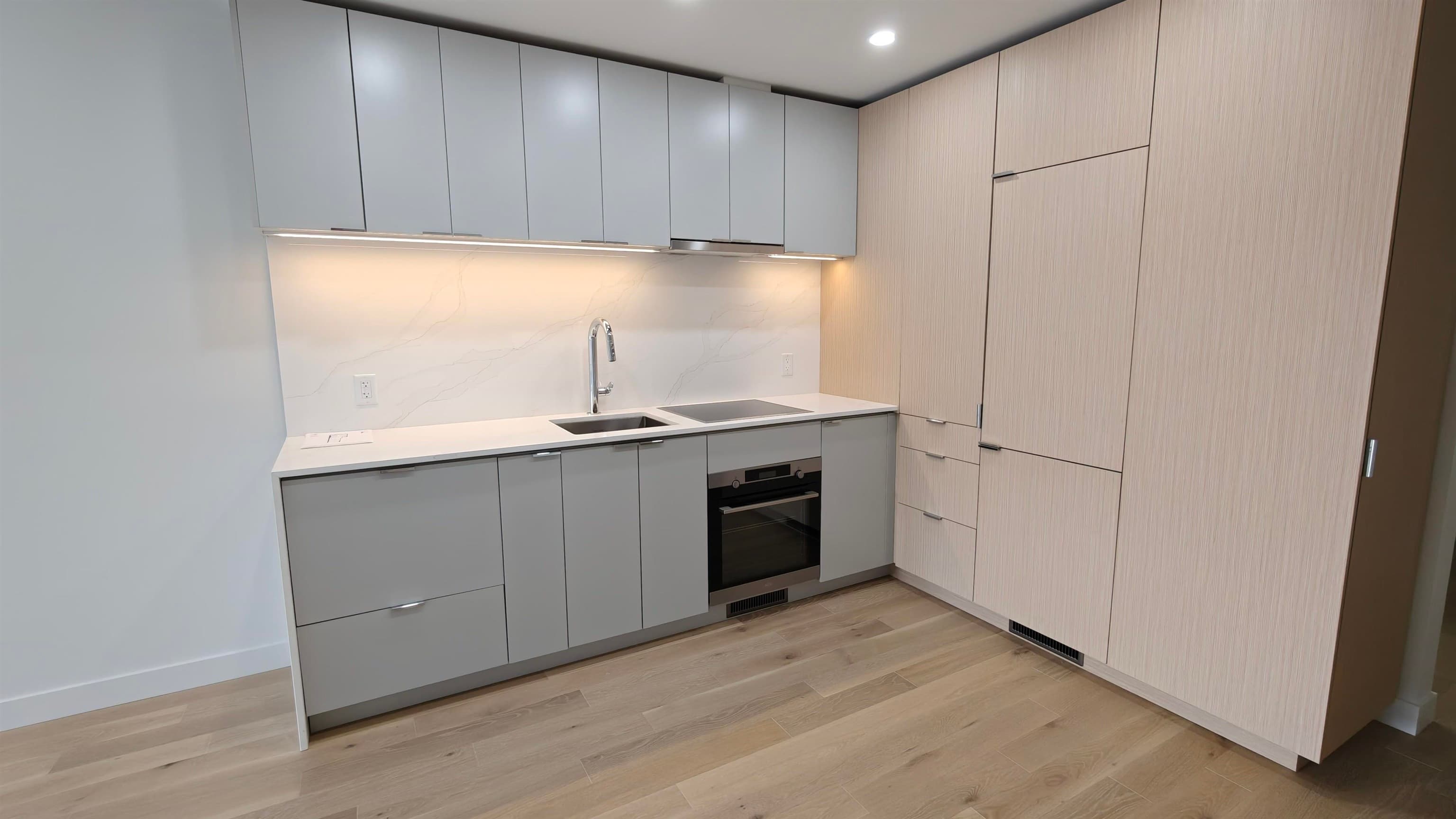 707 - 239 Keefer Street, Vancouver, V6A 1X6 — photo 2