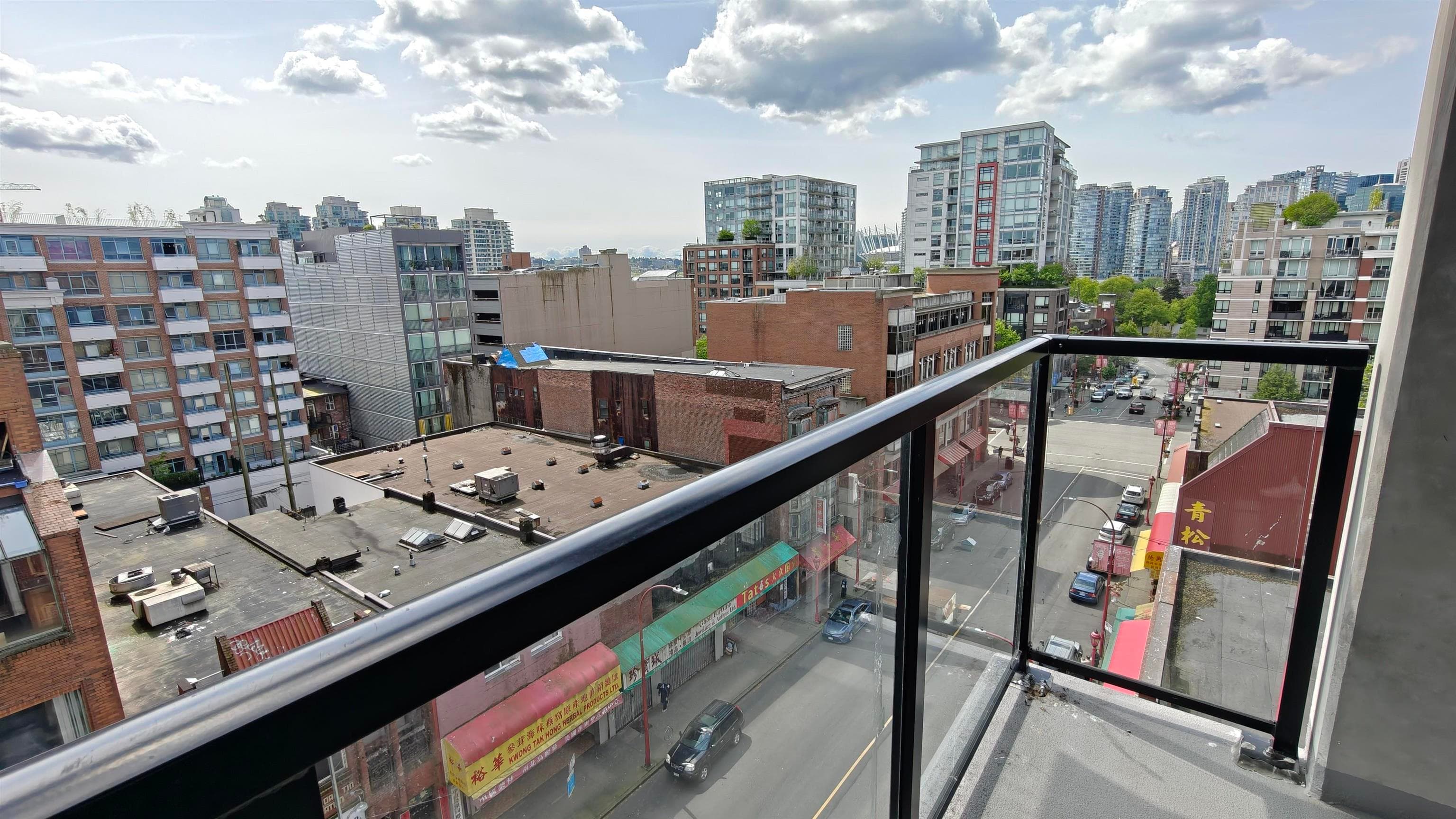 707 - 239 Keefer Street, Vancouver, V6A 1X6 — photo 5