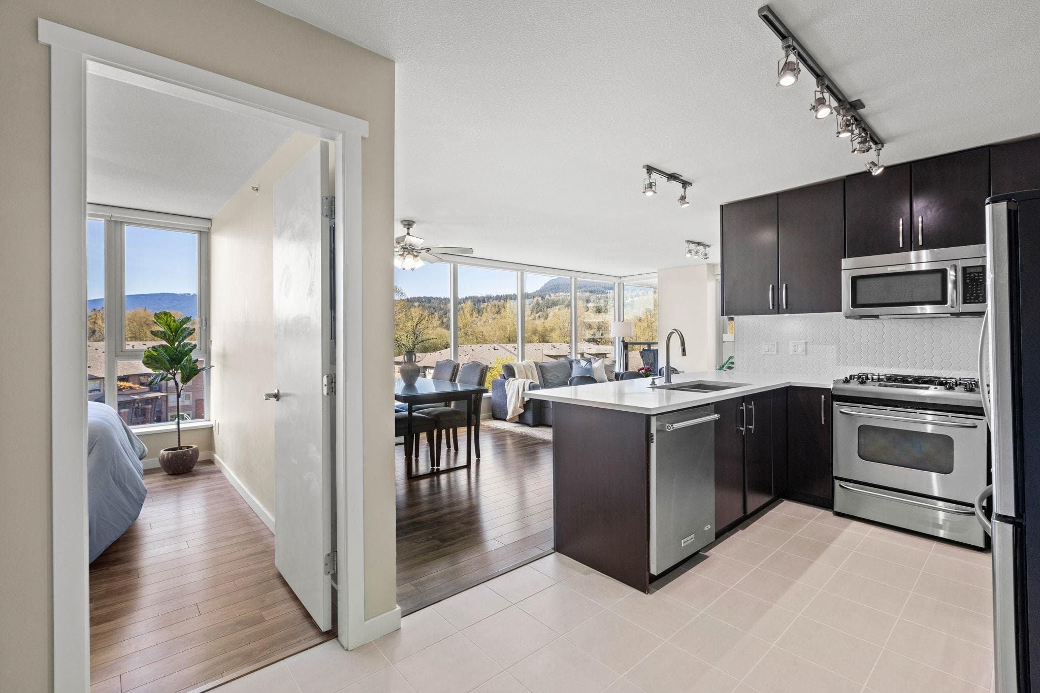 706 - 651 Nootka Way, Port Moody, V3H 0A1 — photo 3