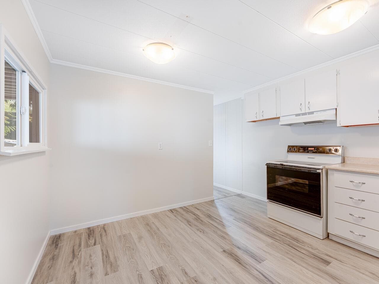 125 - 1840 160 Street, Surrey, V4A 4X3 — photo 2