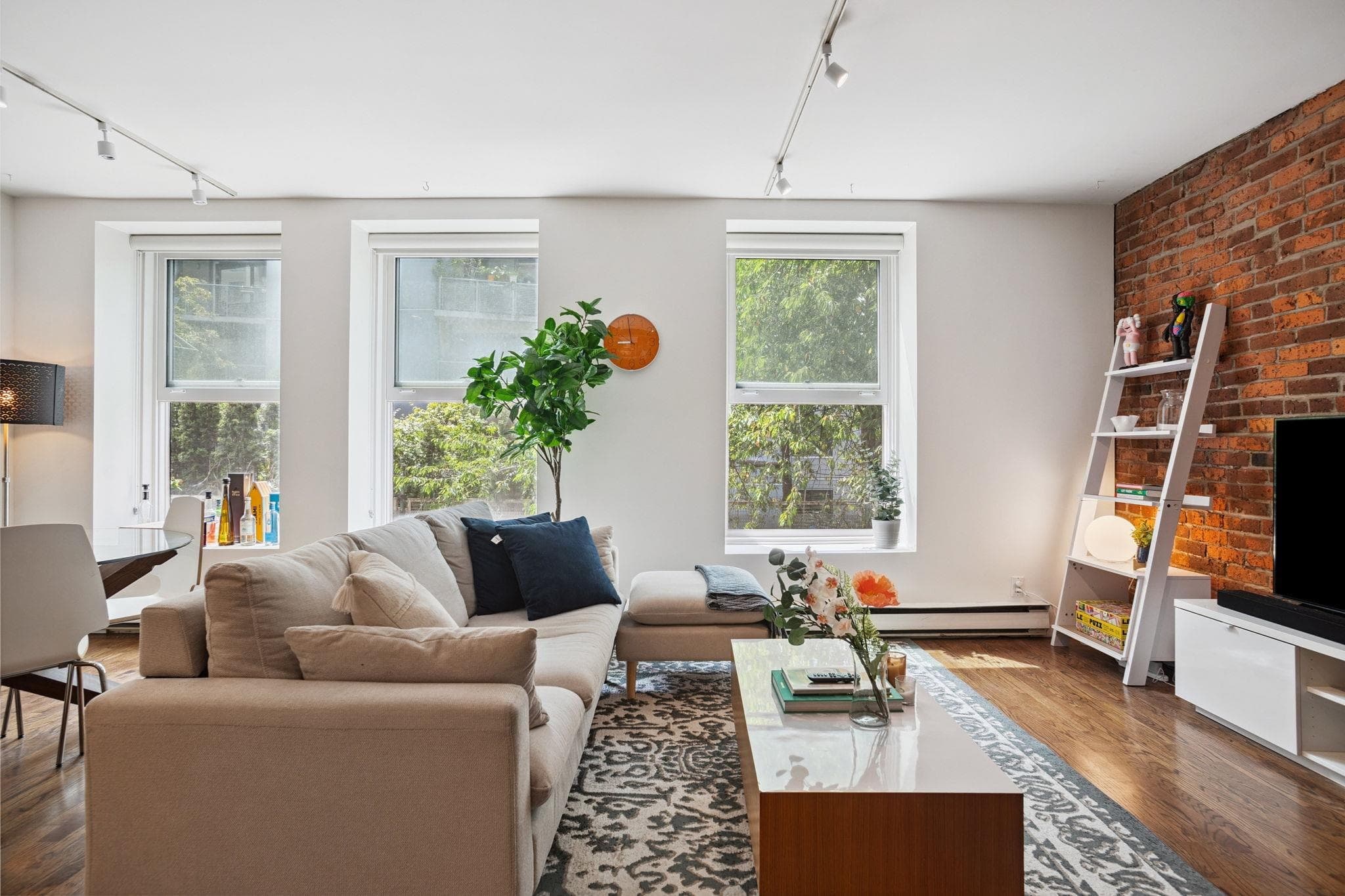 203 - 150 Alexander Street, Vancouver, V6A 1B5 — photo 4