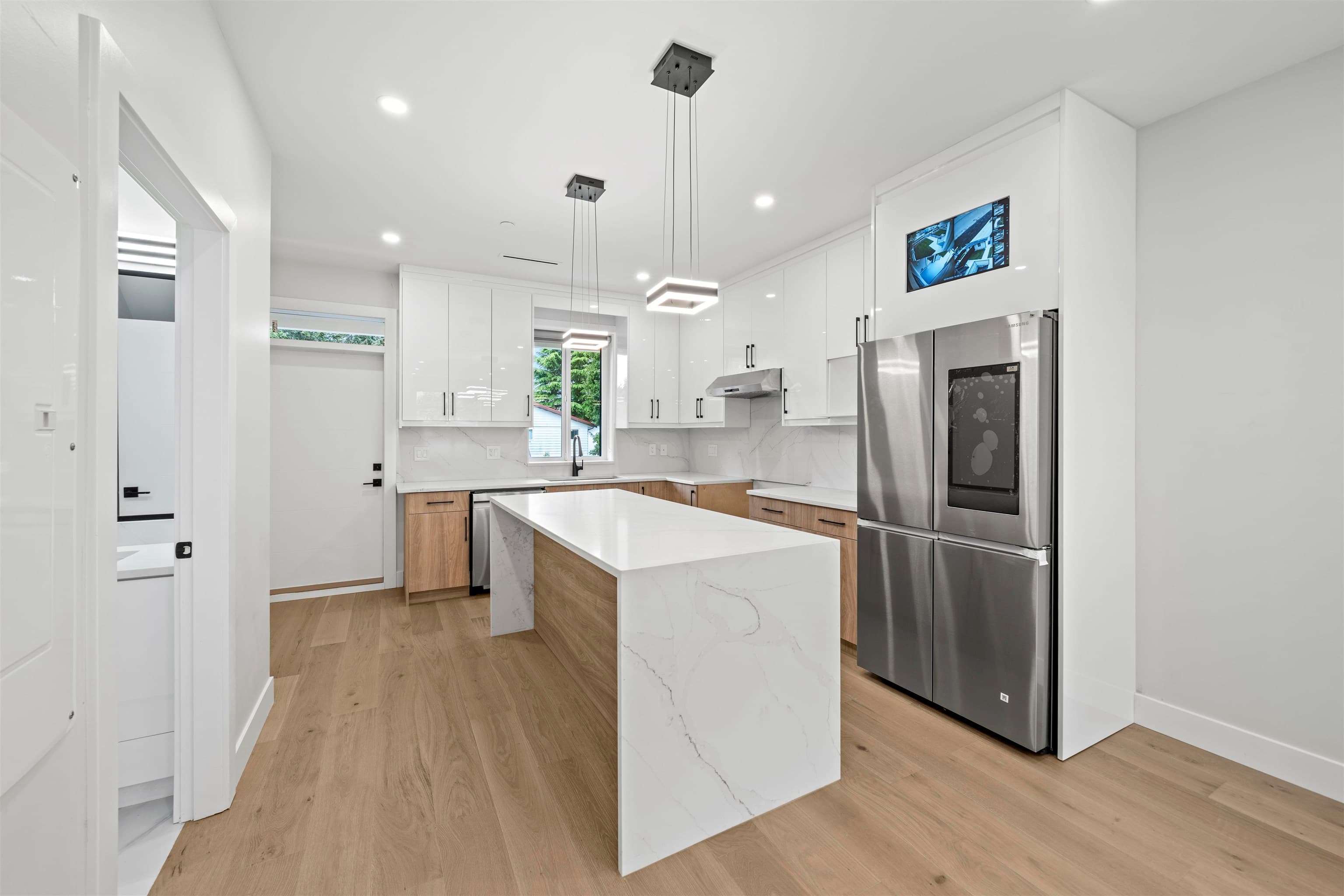 3496 E 49th Avenue, Vancouver, V5S 1M2 — photo 2