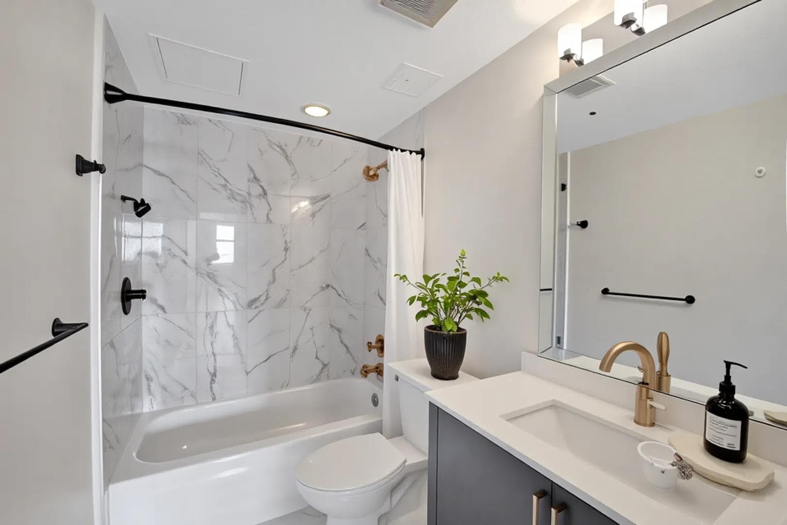 701 - 233 Abbott Street, Vancouver, V5W 1P9 — photo 4