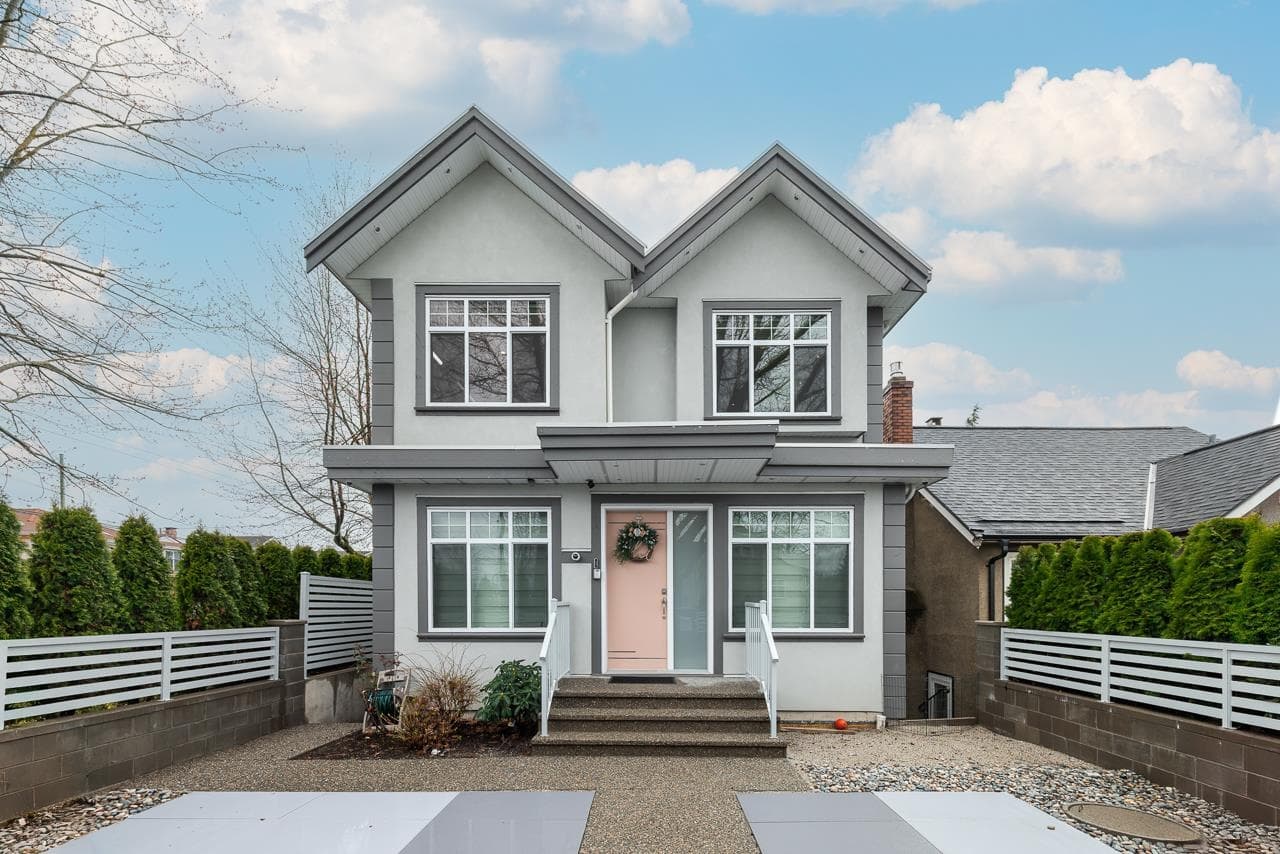 2388 E 2nd Avenue, Vancouver