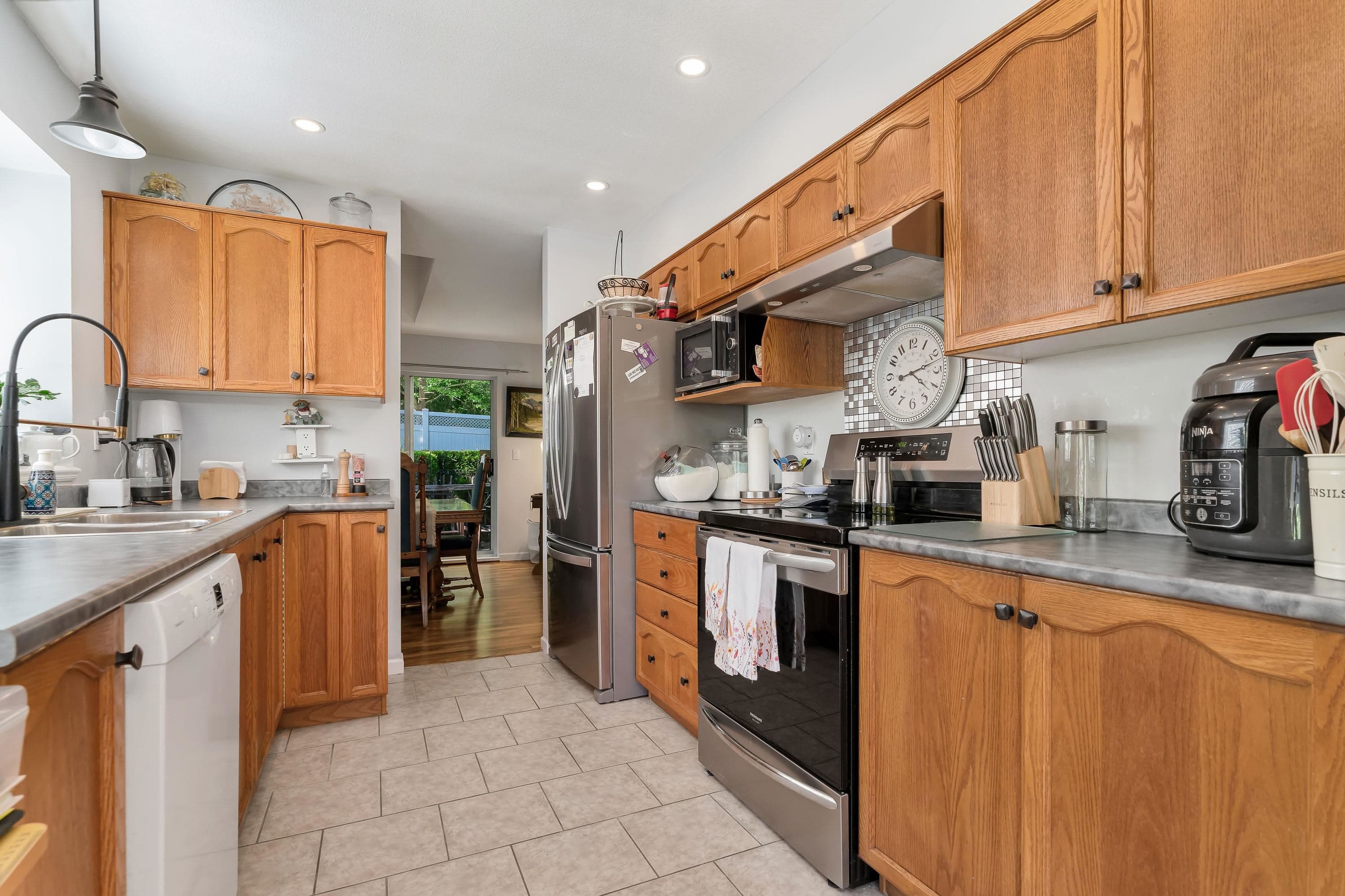38 - 22740 116 Avenue, Maple Ridge, V2X 2X7 — photo 3