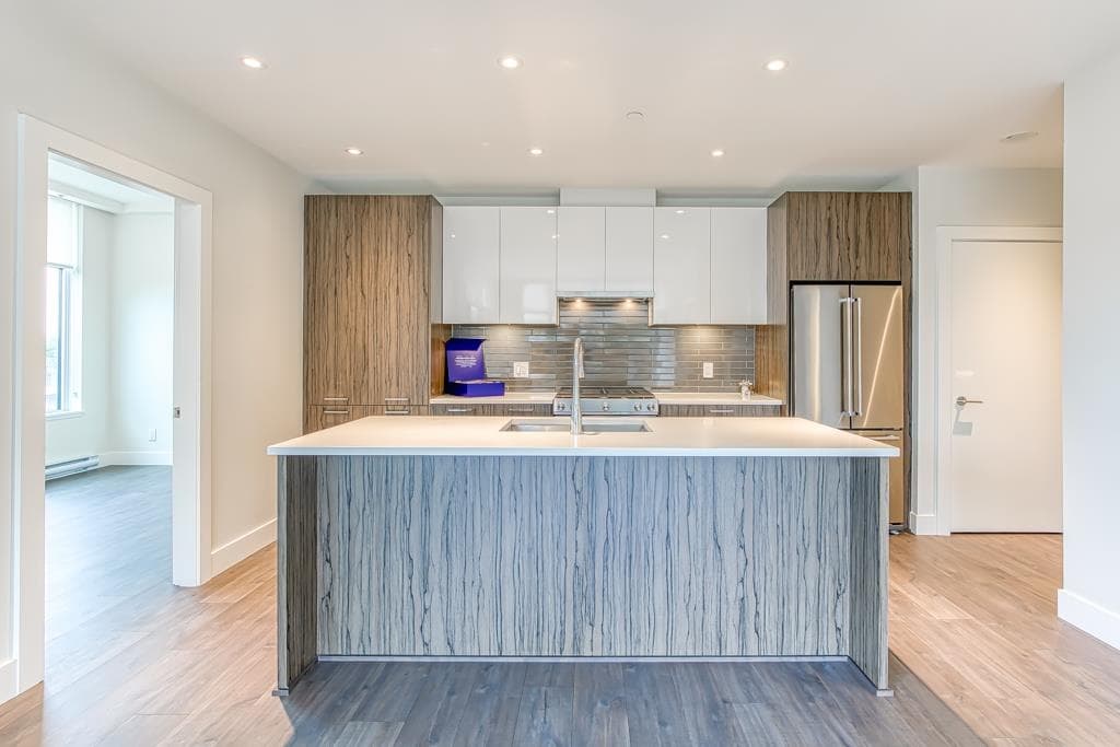 107 - 258 Nelson's Court, New Westminster, V3L 0J9 — photo 2