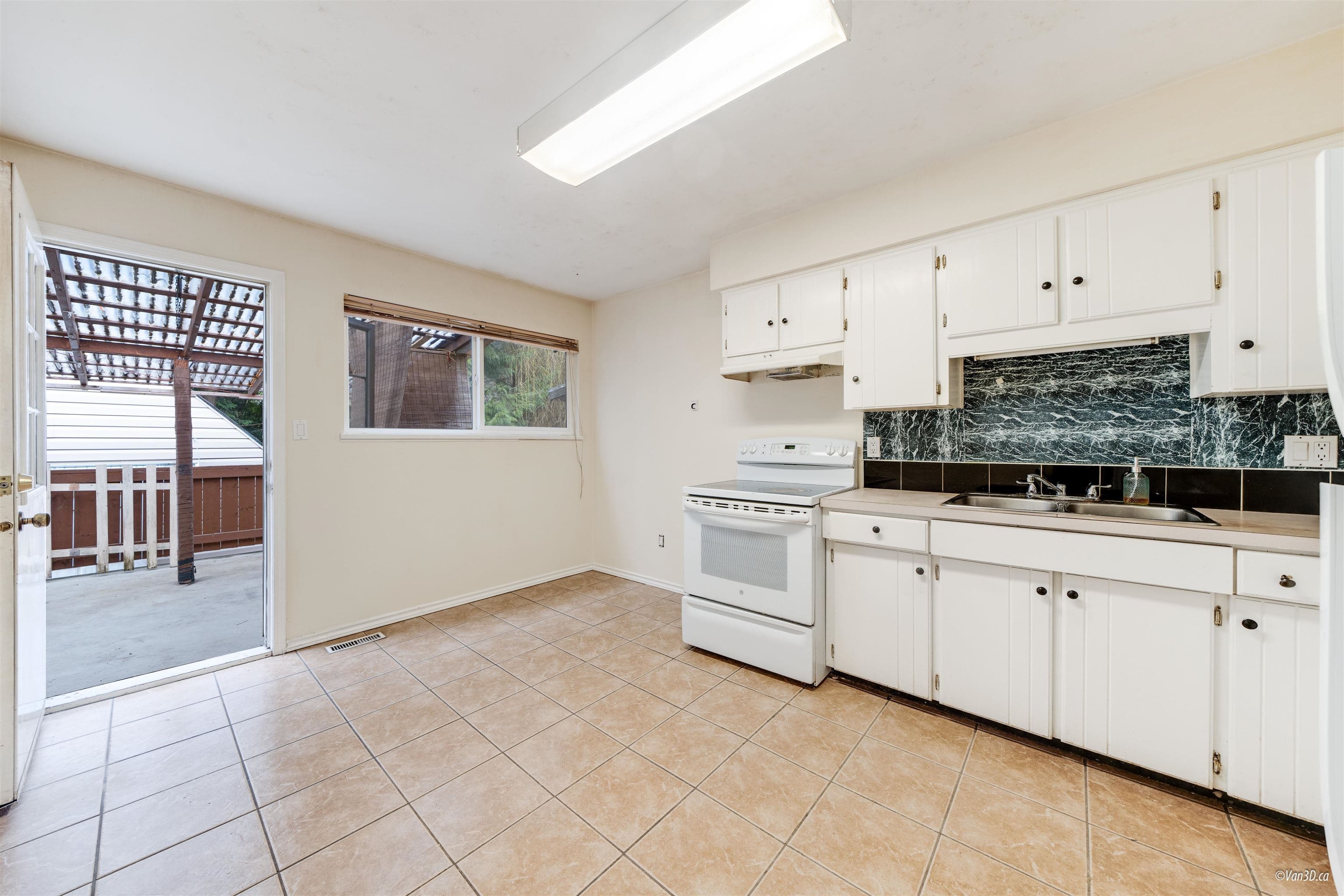 9687 131 Street, Surrey, V3T 3P4 — photo 3
