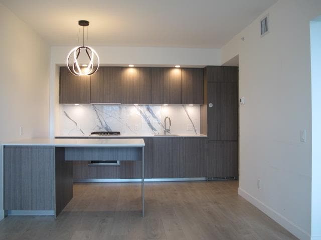 2210 - 6463 Silver Avenue, Burnaby, V5H 0K4 — photo 2