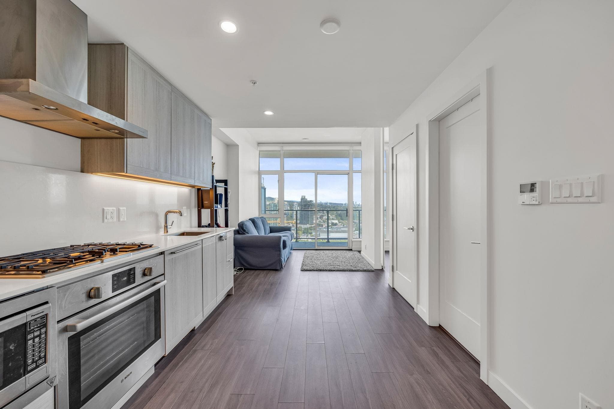 2502 - 2351 Beta Avenue, Burnaby, V5C 0M2 — photo 3