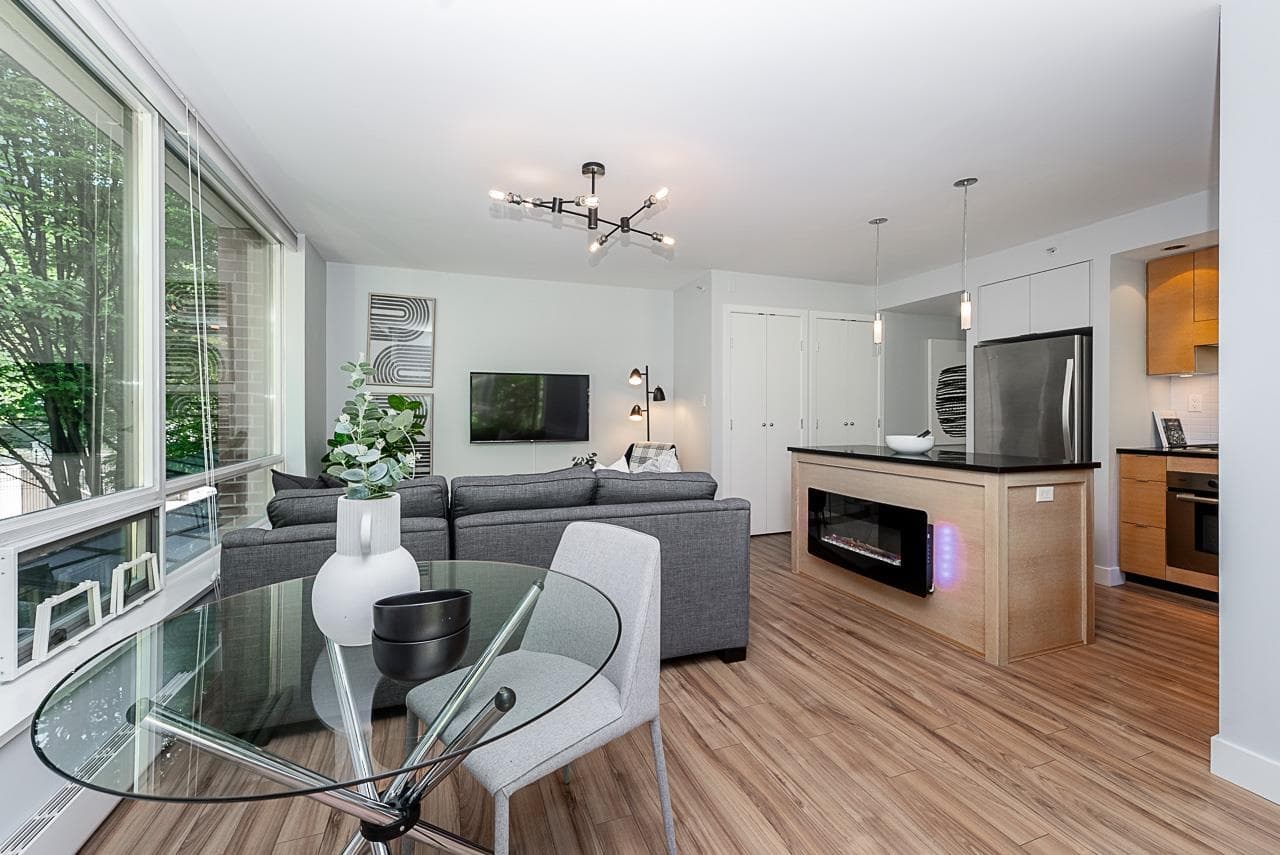 302 - 1055 Homer Street, Vancouver, V6B 1G3 — photo 1