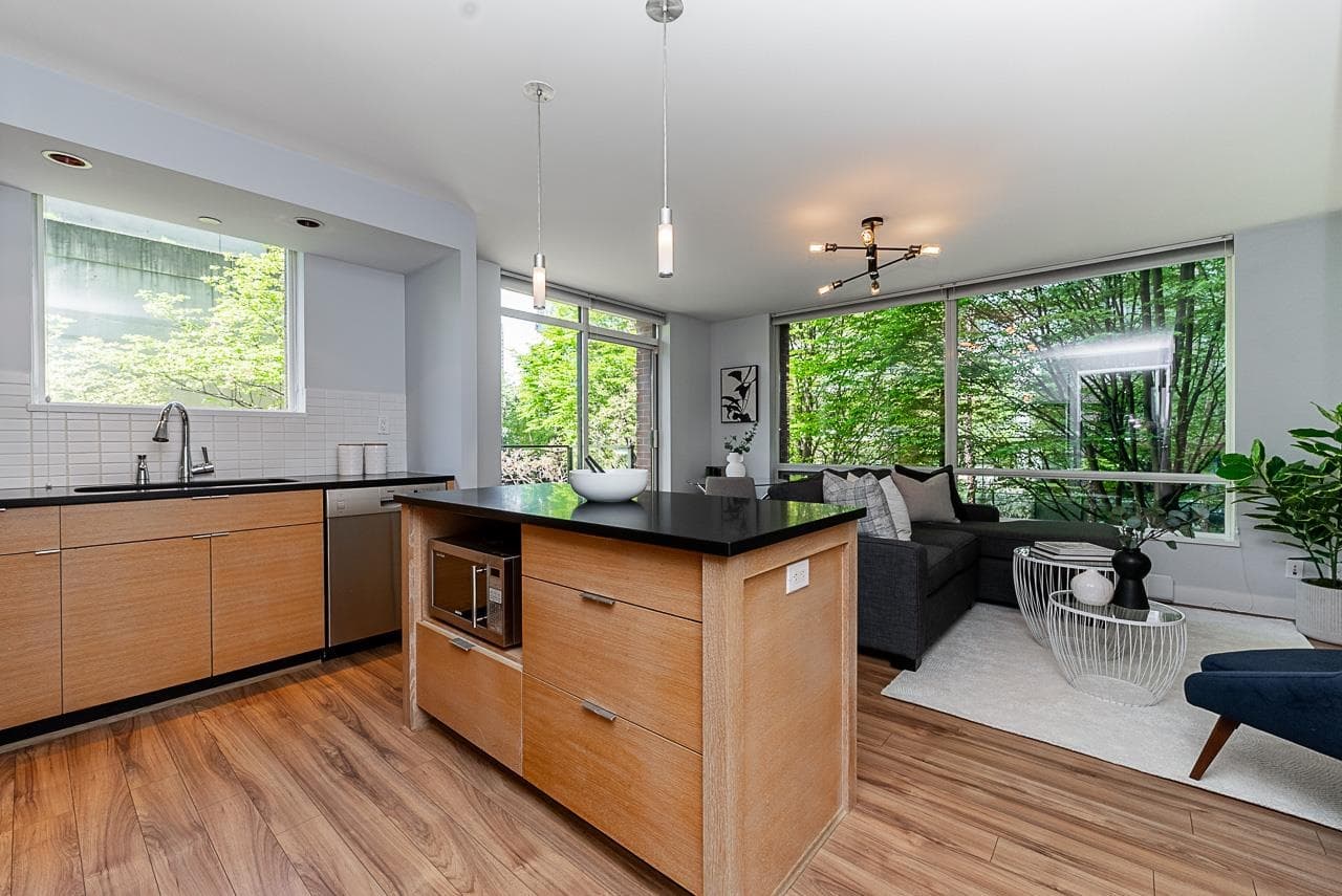 302 - 1055 Homer Street, Vancouver, V6B 1G3 — photo 5