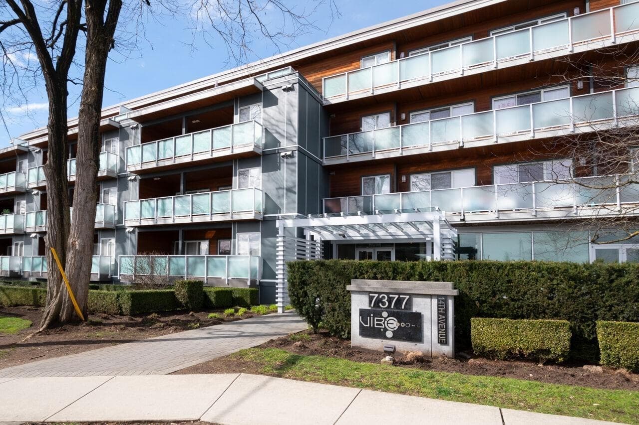 302 - 7377 14th Avenue, Burnaby