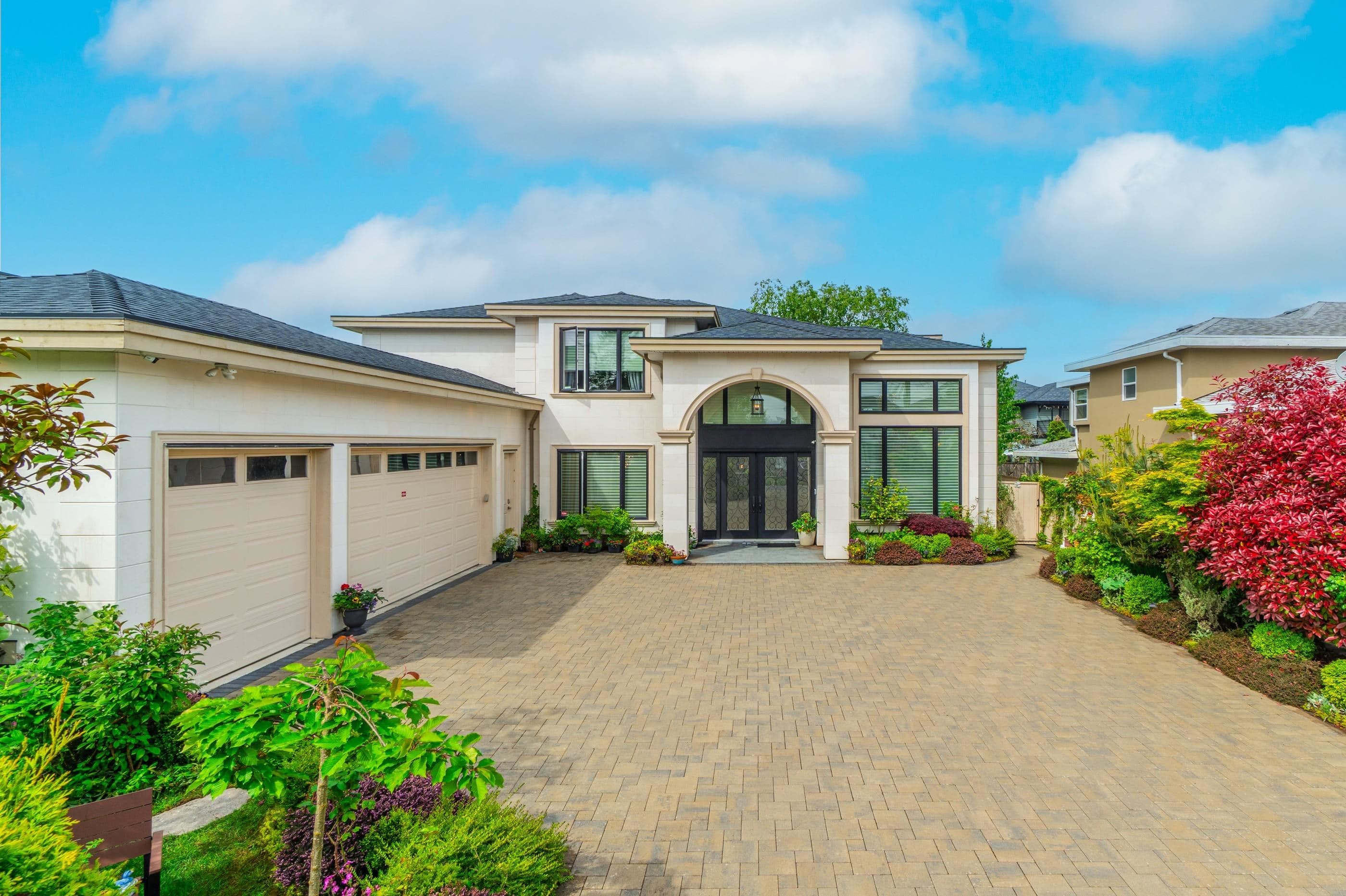 9191 Oakmond Road, Richmond