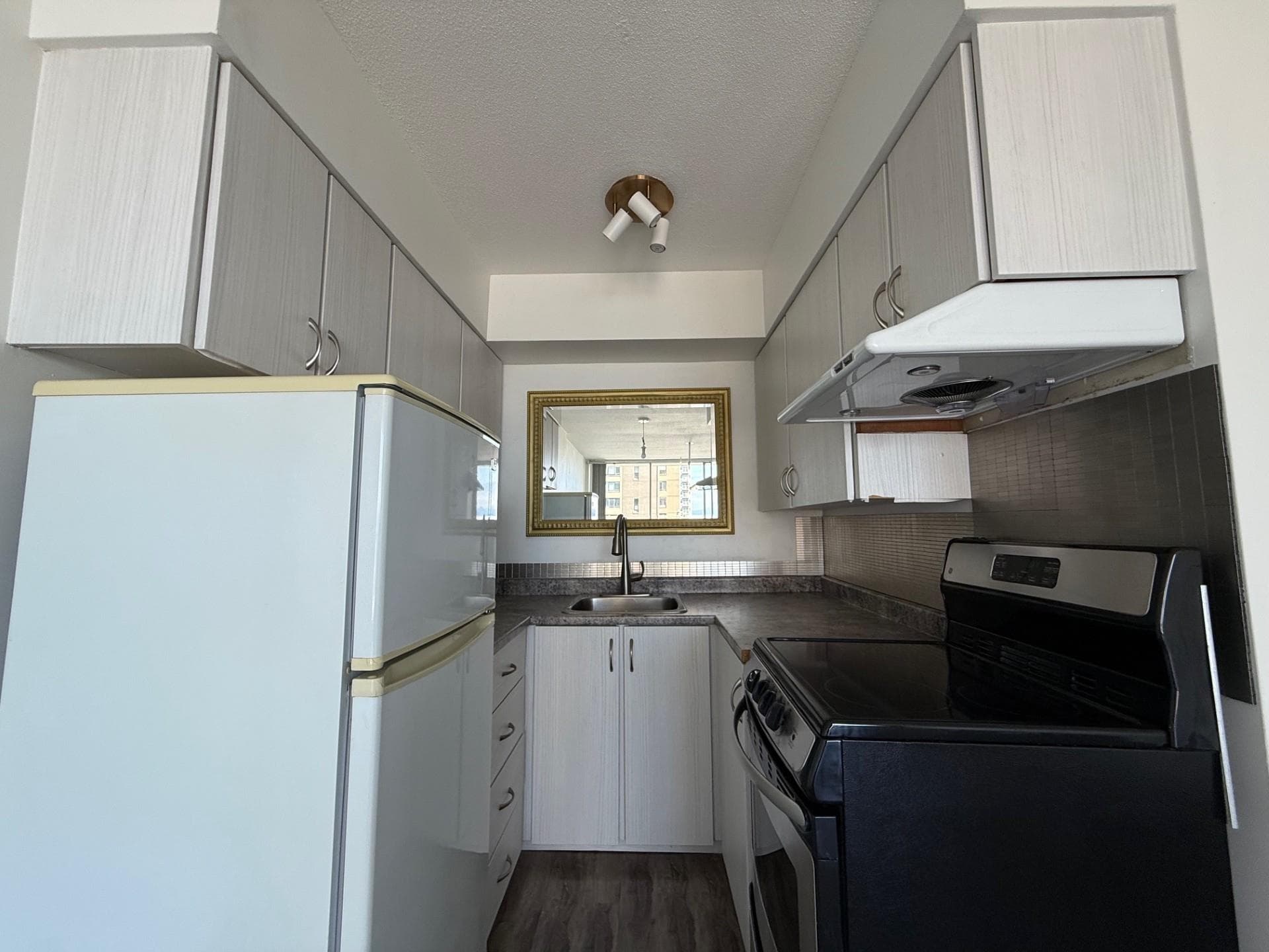 1102 - 1251 Cardero Street, Vancouver, V6G 2H9 — photo 2