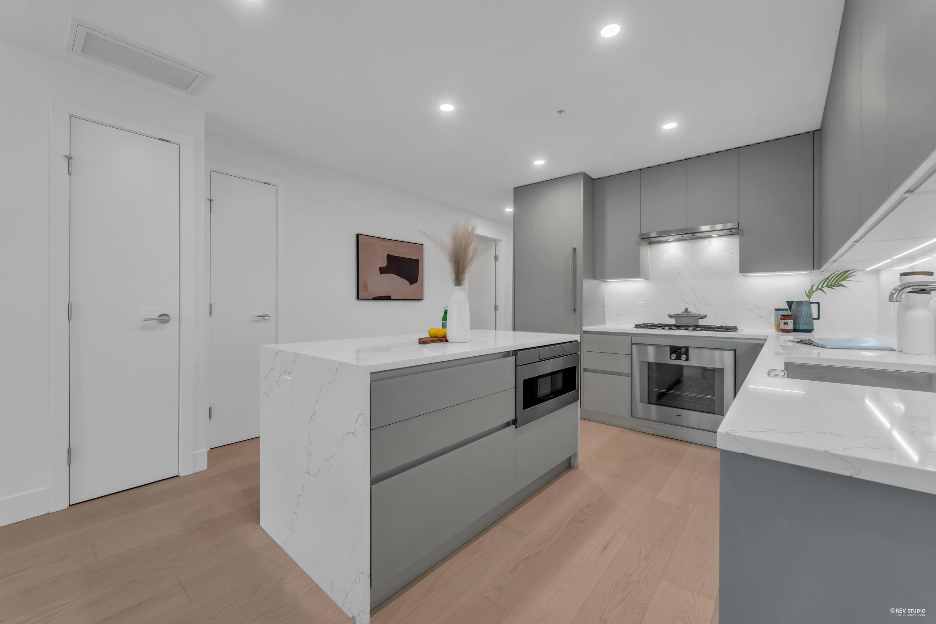 204 - 1331 Marine Drive, West Vancouver, V7T 1B6 — photo 5
