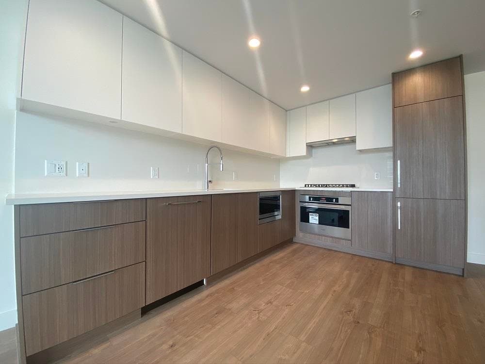 602 - 4465 Juneau Street, Burnaby, V5C 0L8 — photo 3