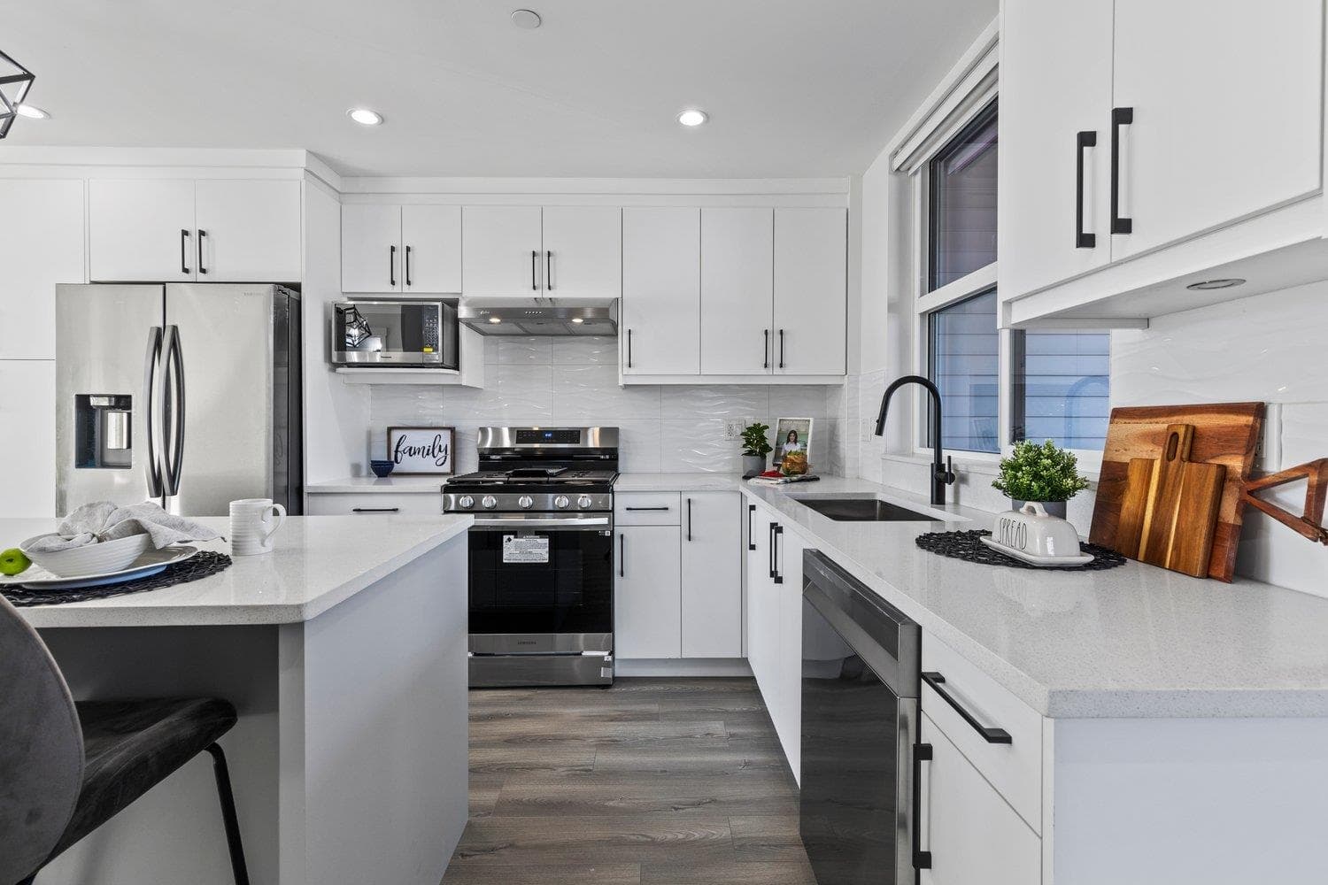 4 - 9603 Broadway Street, Chilliwack, V2P 5T7 — photo 3