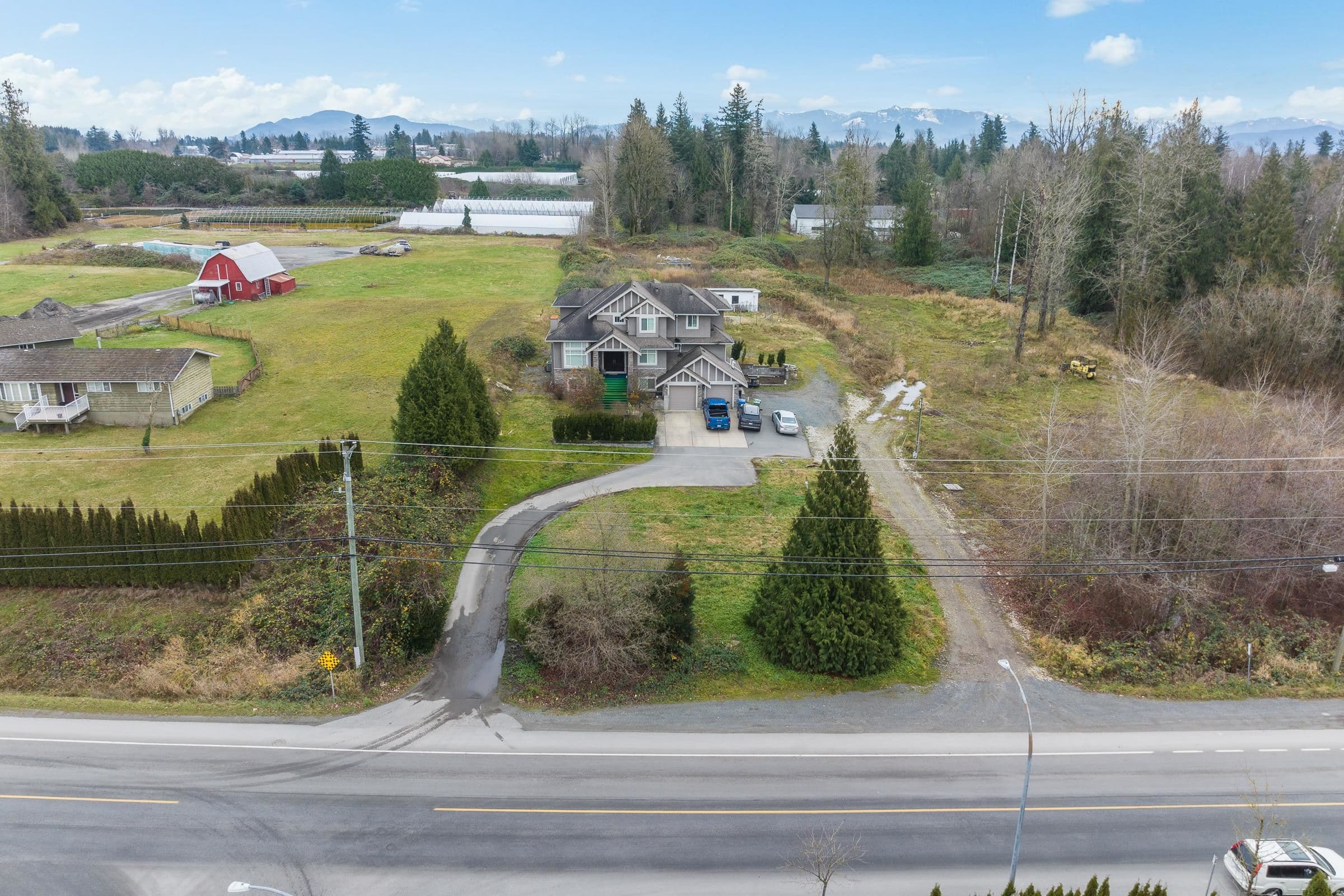 2790 Lefeuvre Road, Abbotsford, V4X 1H5 — photo 3