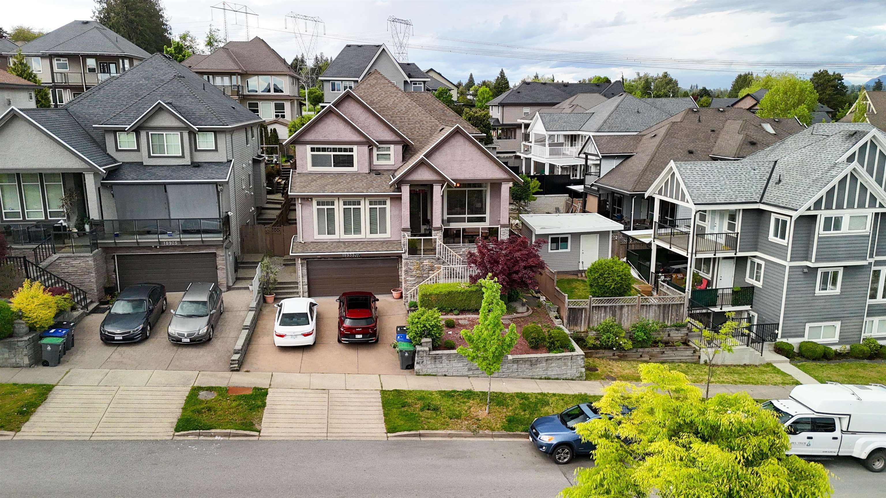 18933 55 Avenue, Surrey, V3S 6W7 — photo 2