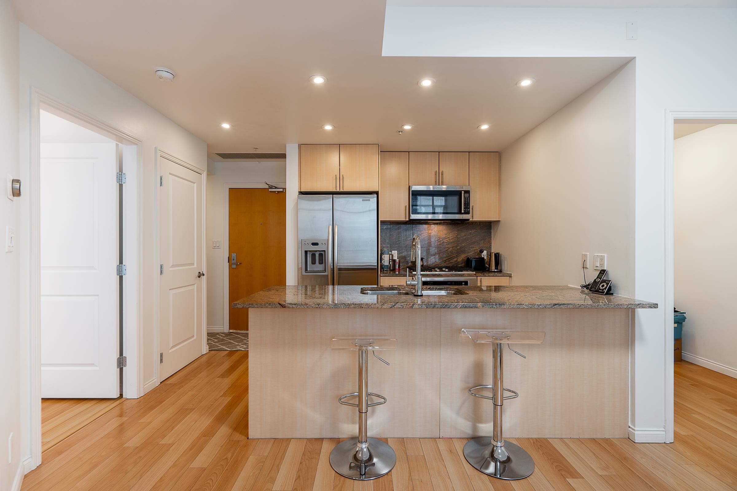 807 - 1211 Melville Street, Vancouver, V6E 0A7 — photo 3