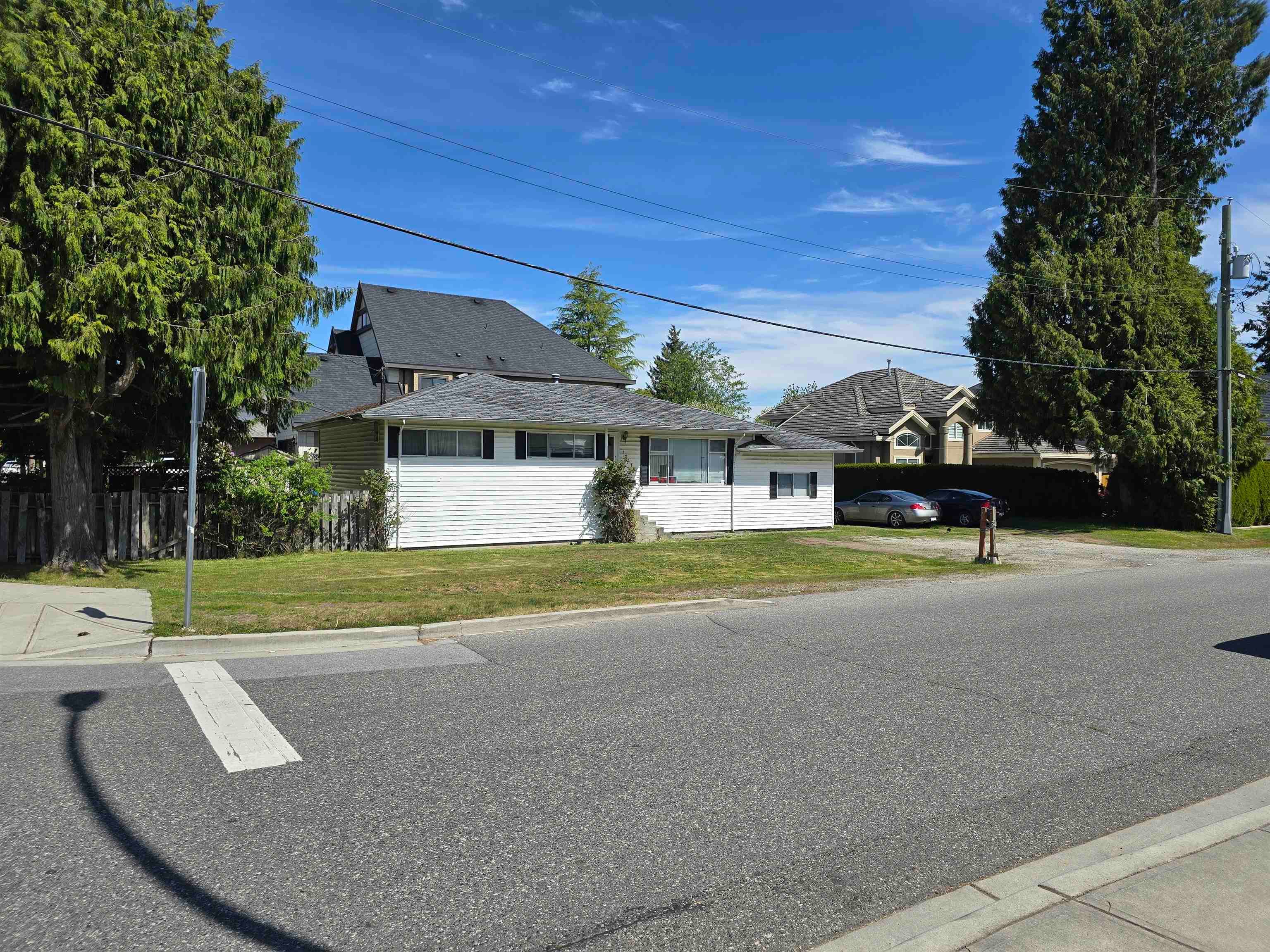 12411 78 Avenue, Surrey, V3W 2X5 — photo 5