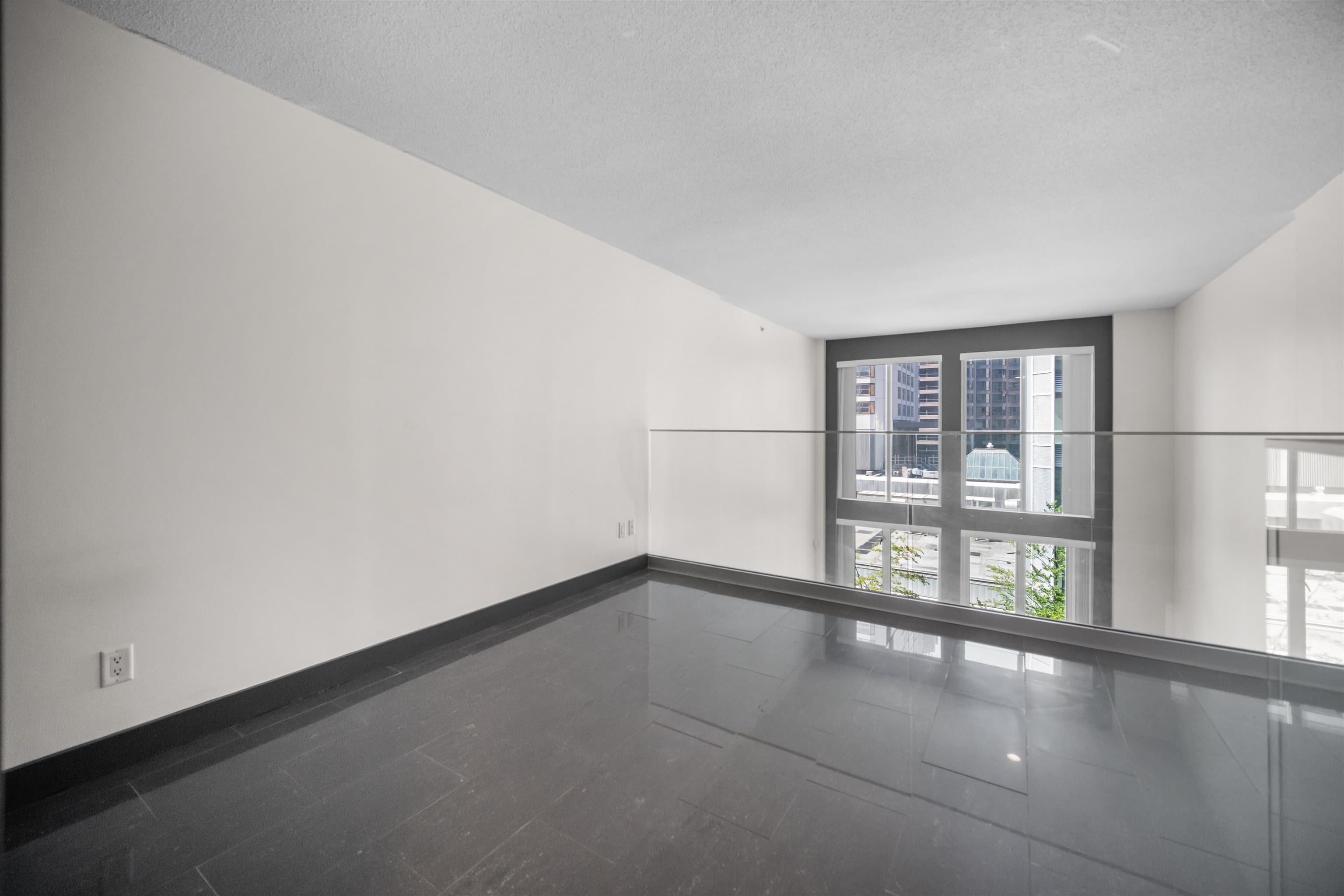 606 - 610 Granville Street, Vancouver, V6C 3T3 — photo 5