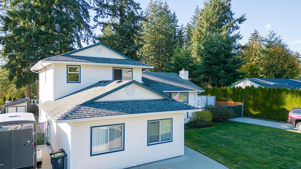 5619 Curtis Place, Sechelt, V7Z 0R9 — photo 2