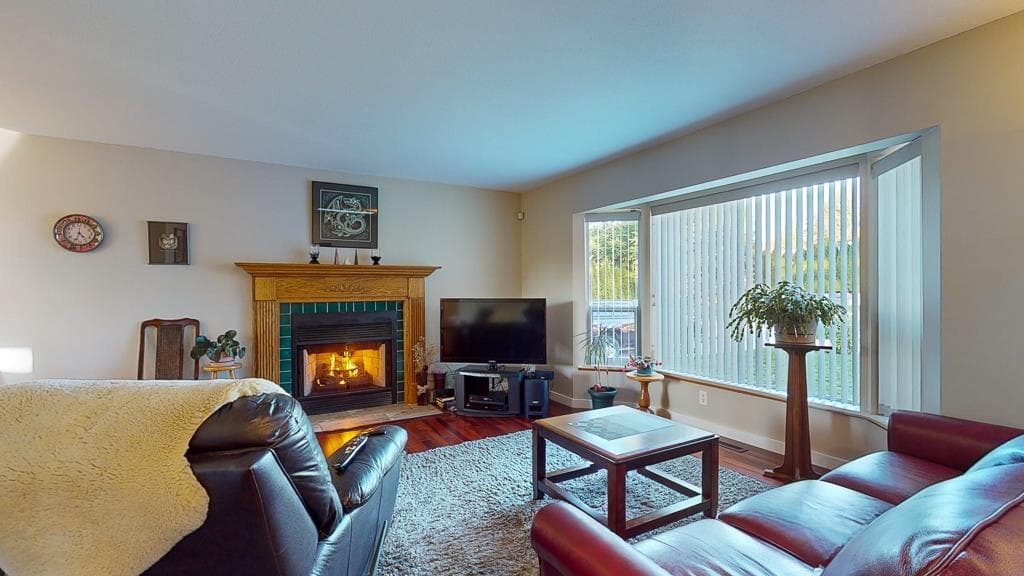 5619 Curtis Place, Sechelt, V7Z 0R9 — photo 4